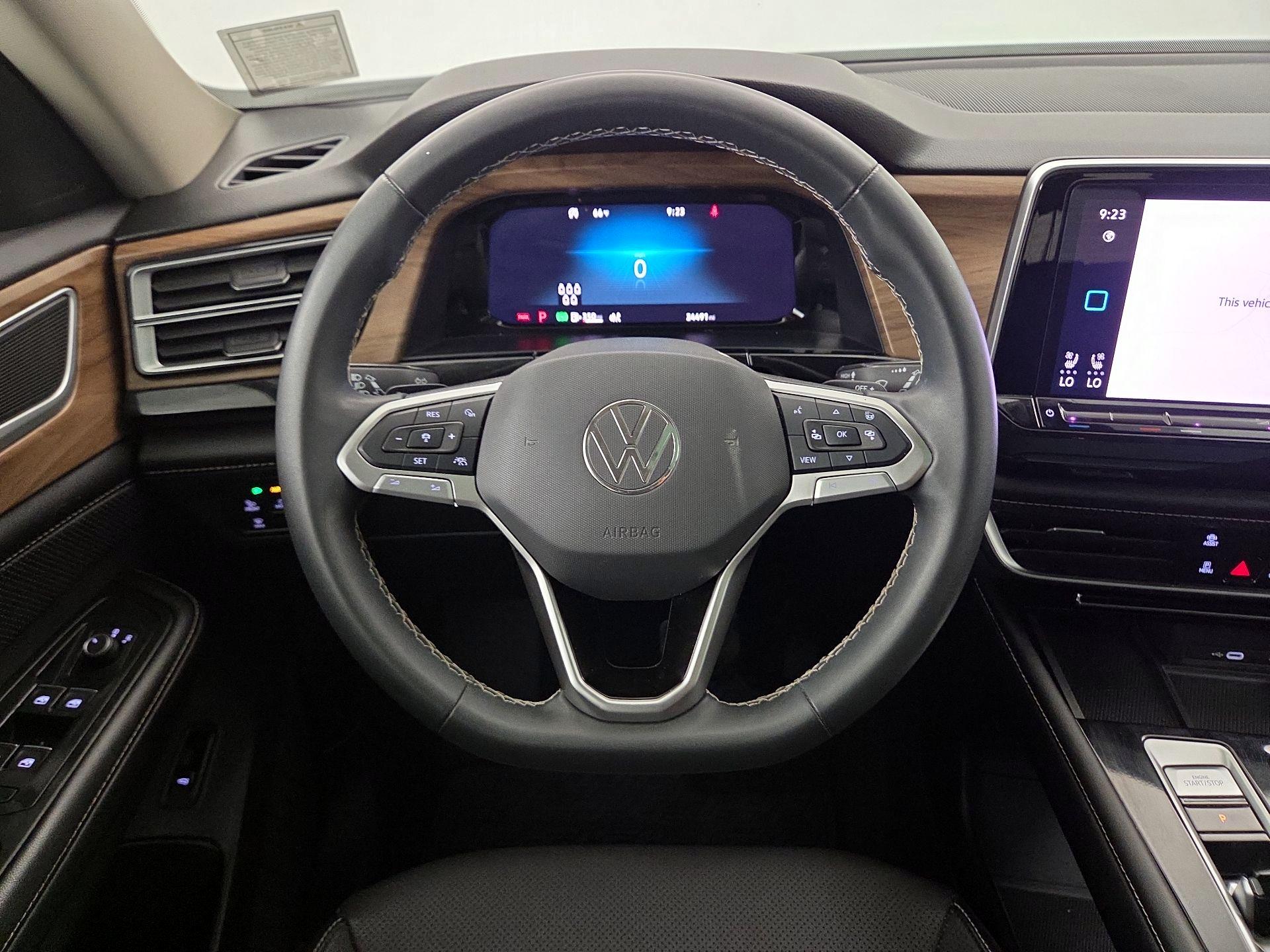 Thumbnail: 2024 Volkswagen Atlas - 10