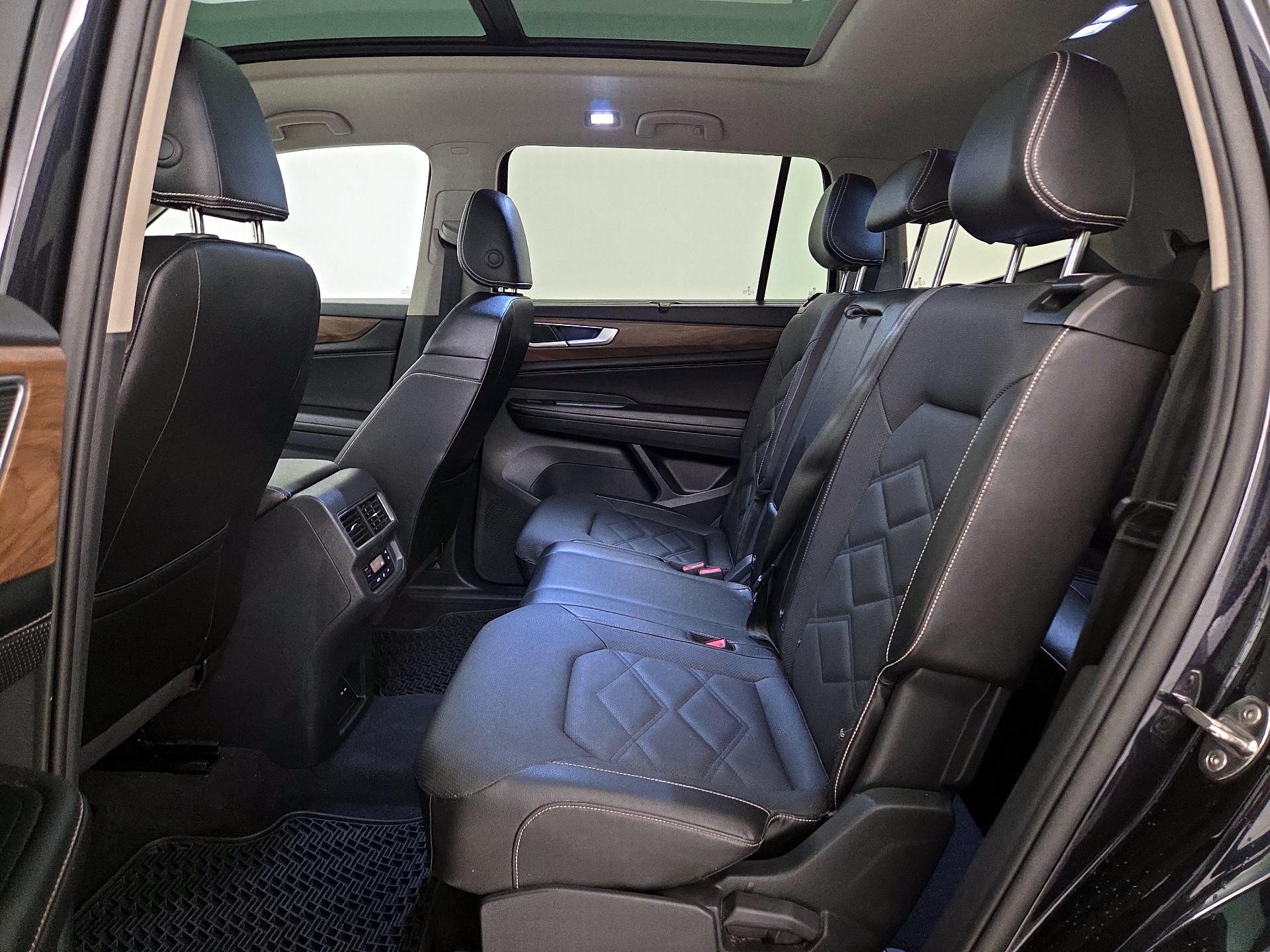 Thumbnail: 2024 Volkswagen Atlas - 20