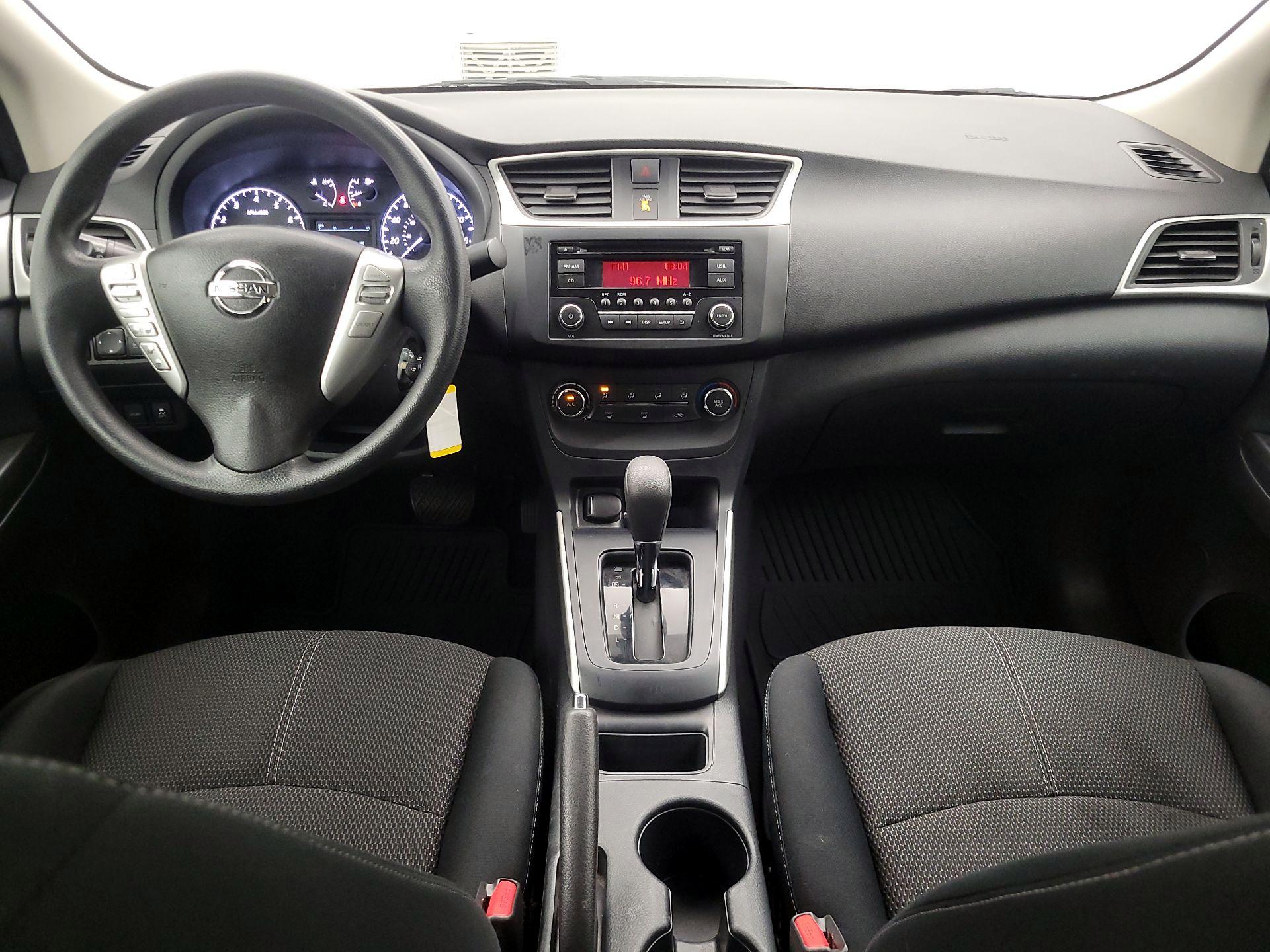 Thumbnail: 2017 Nissan Sentra - 9