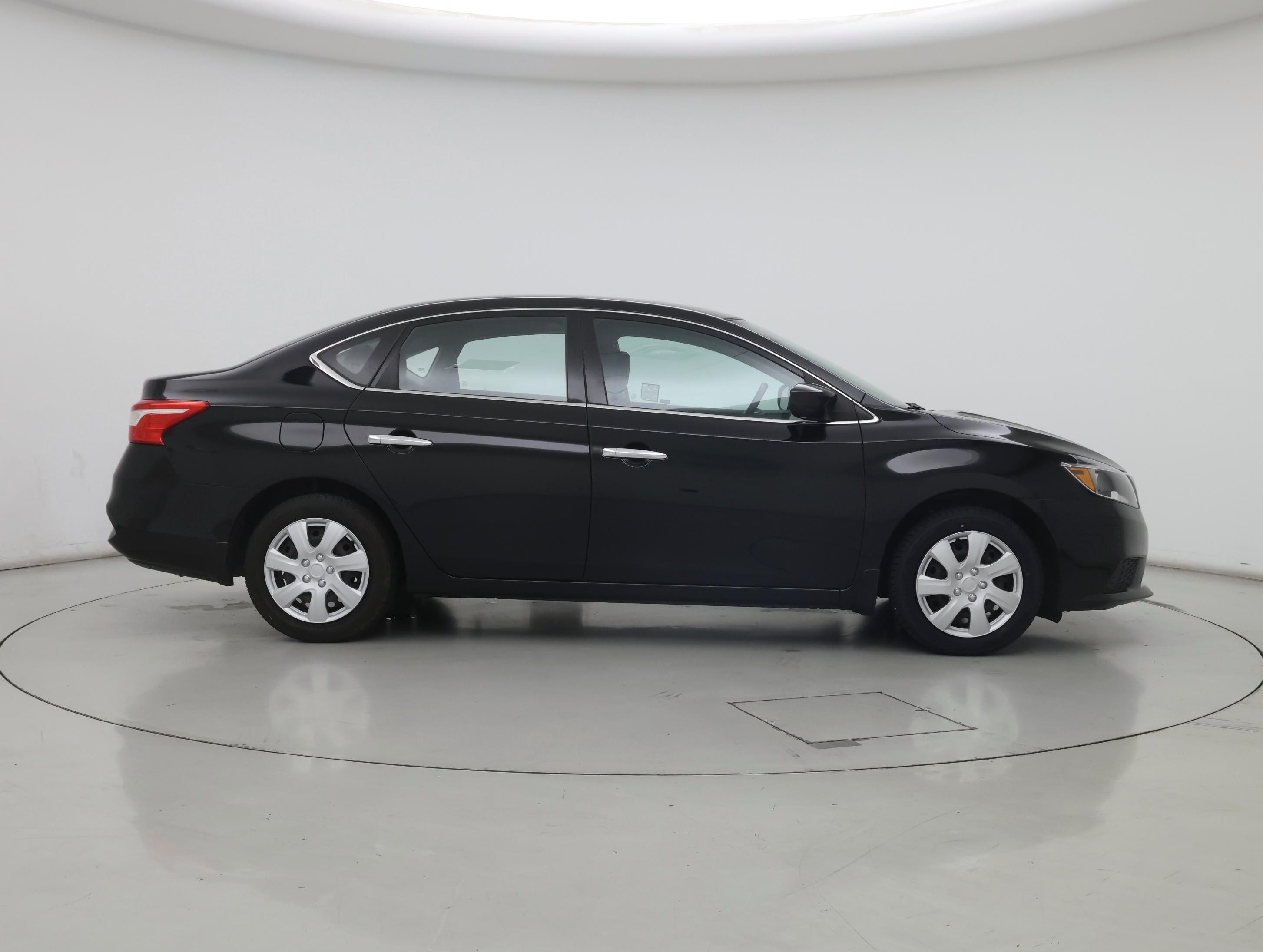 Thumbnail: 2017 Nissan Sentra - 7