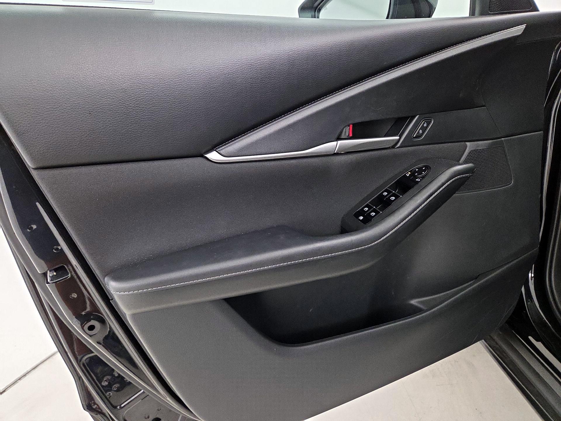 Thumbnail: 2025 Mazda CX-30 - 12