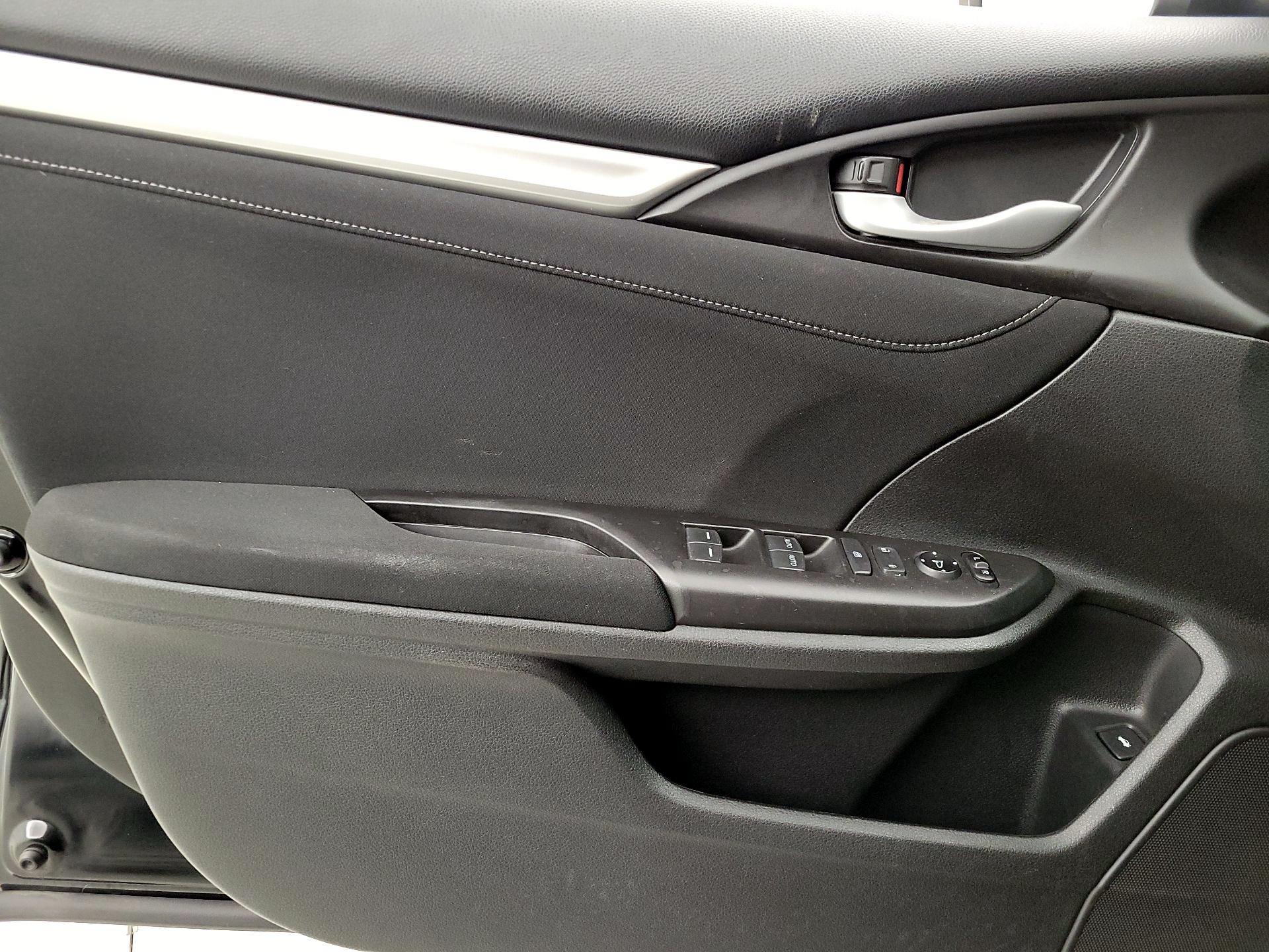 Thumbnail: 2018 Honda Civic - 12