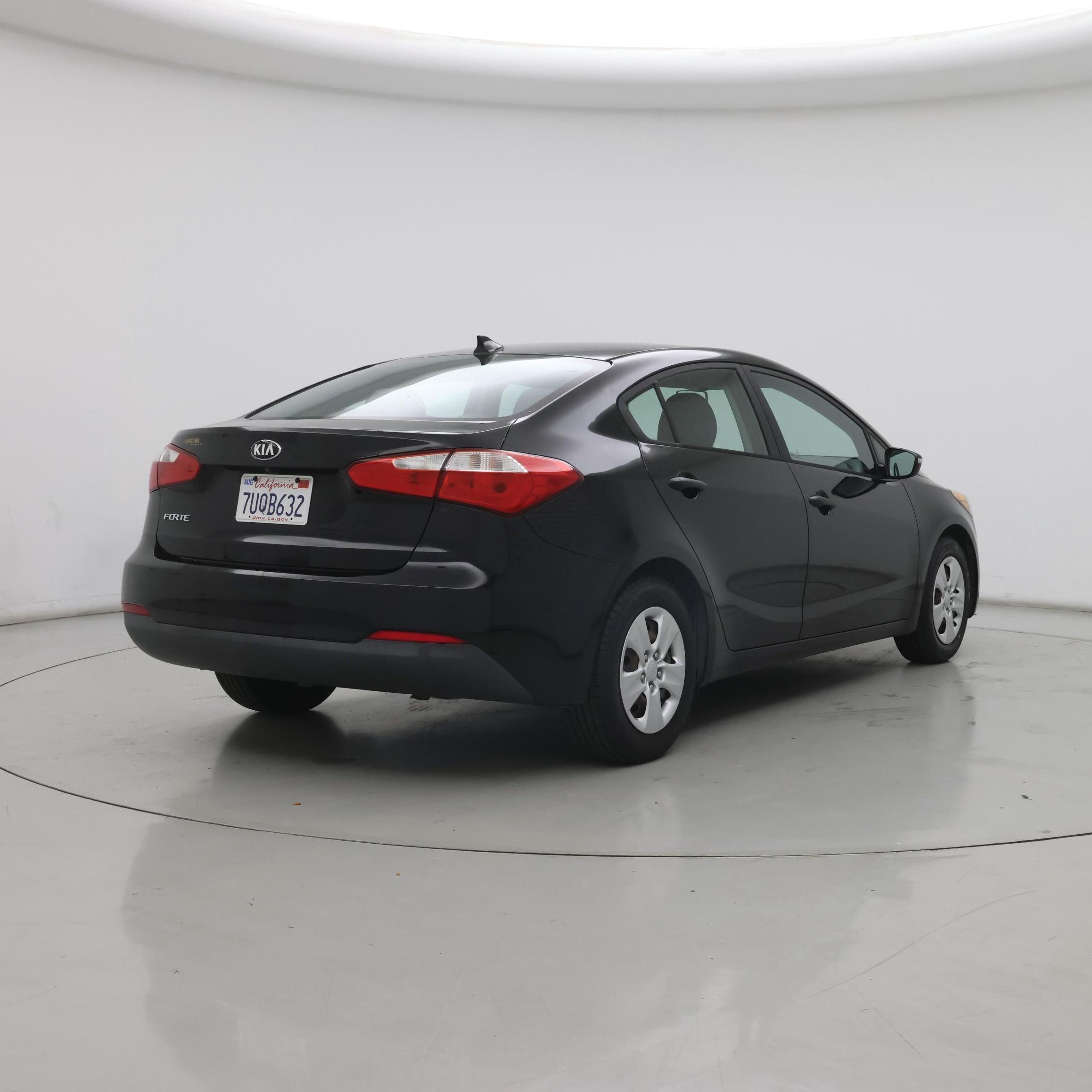 Thumbnail: 2016 Kia Forte - 8
