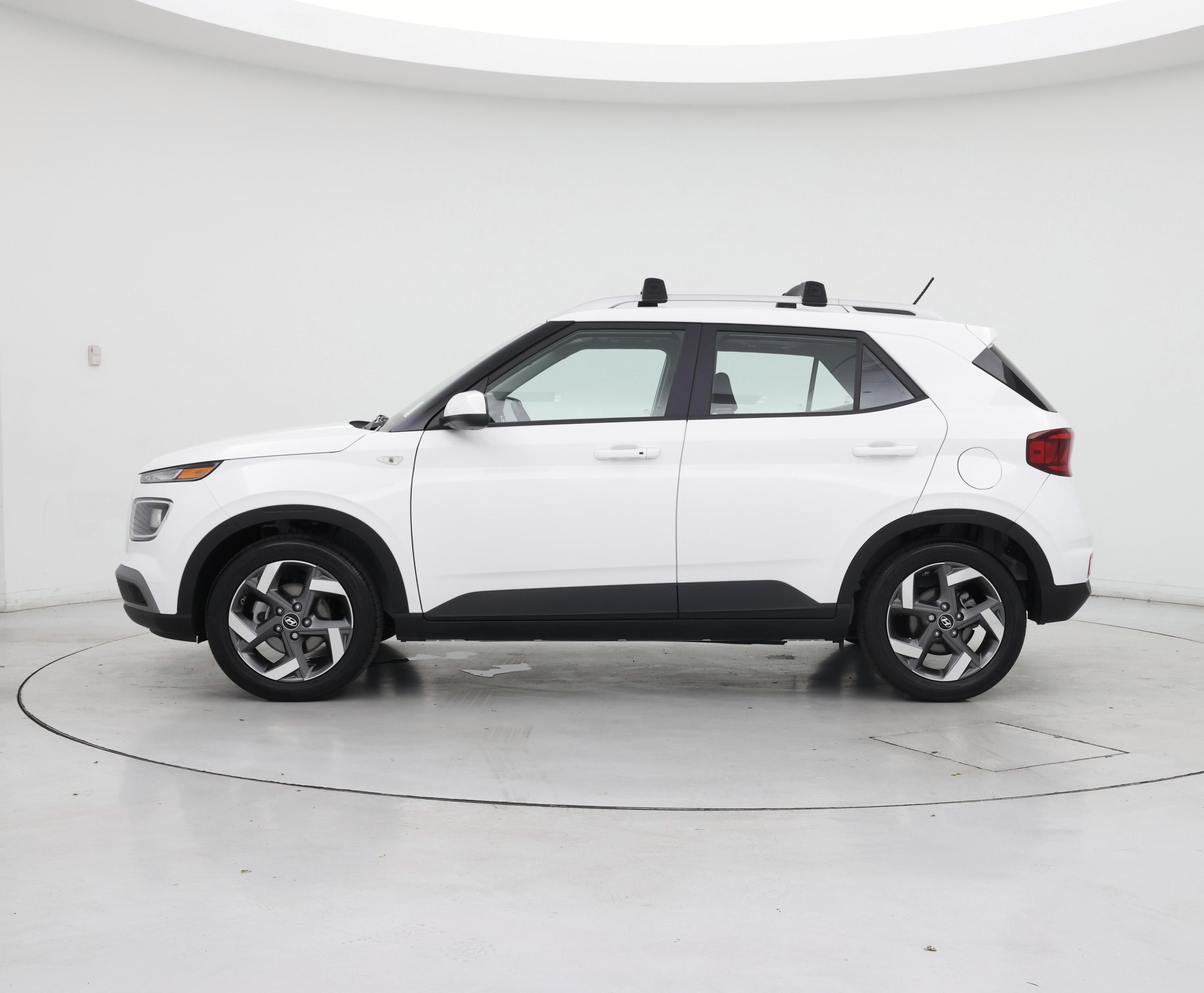 Thumbnail: 2025 Hyundai Venue - 3