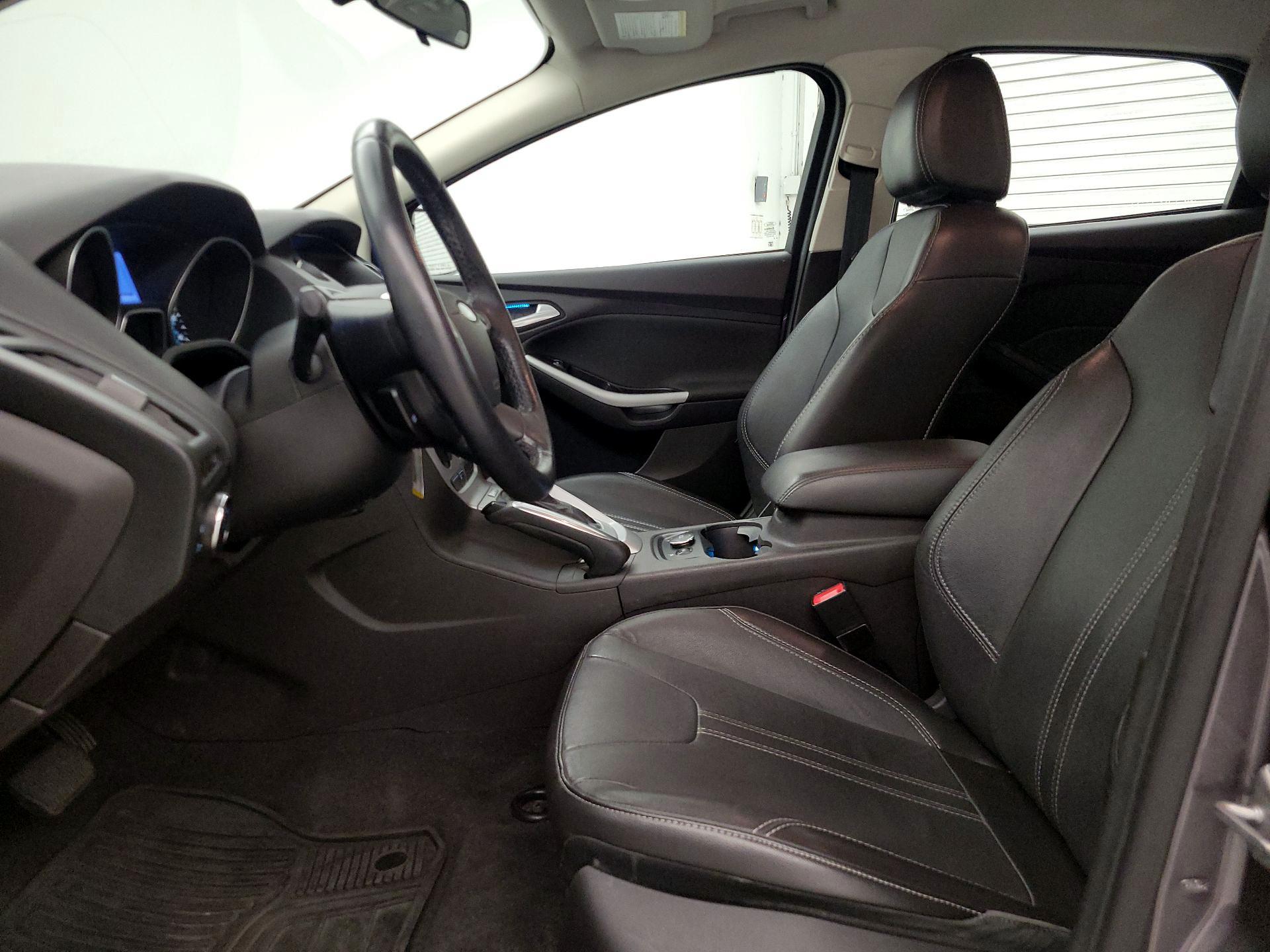 Thumbnail: 2014 Ford Focus - 11