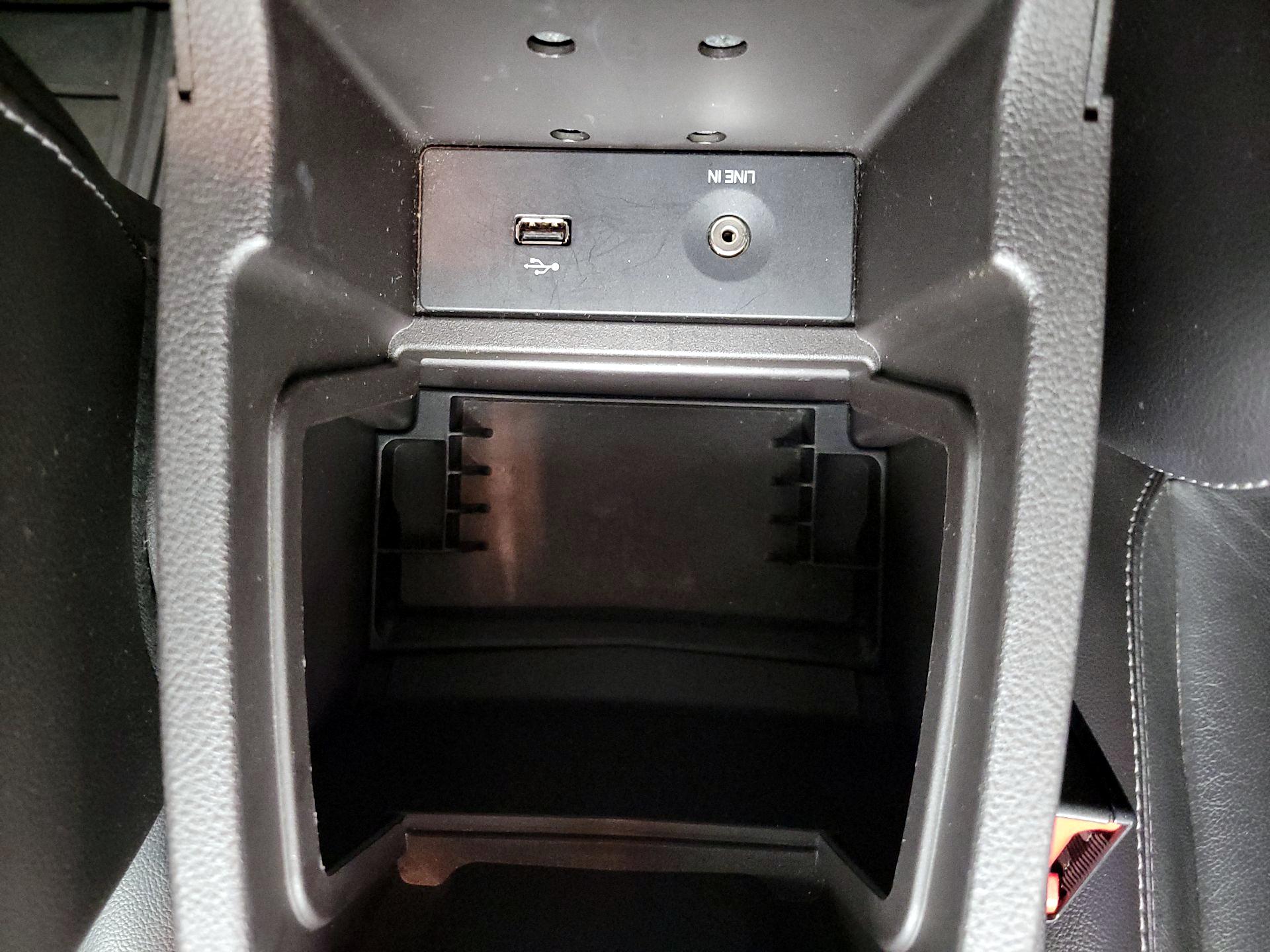 Thumbnail: 2014 Ford Focus - 17