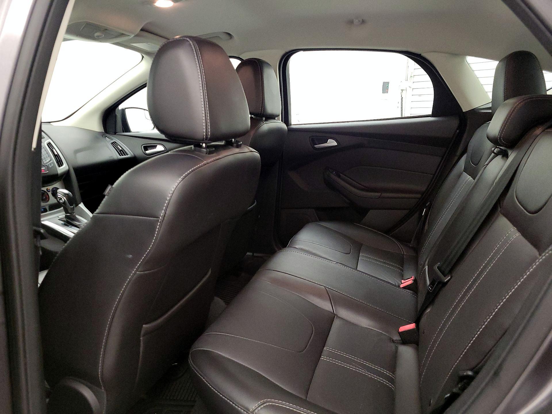 Thumbnail: 2014 Ford Focus - 18