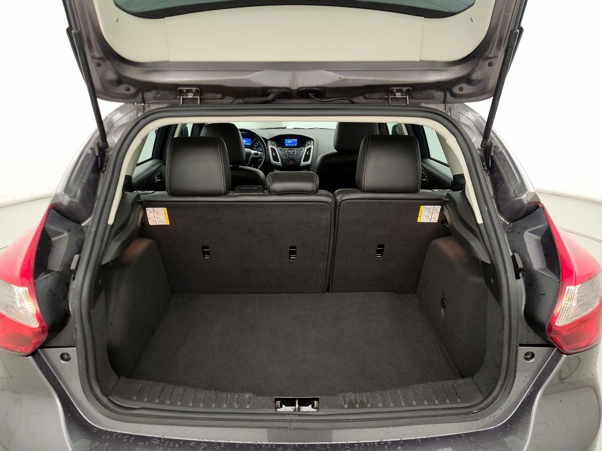 Thumbnail: 2014 Ford Focus - 19