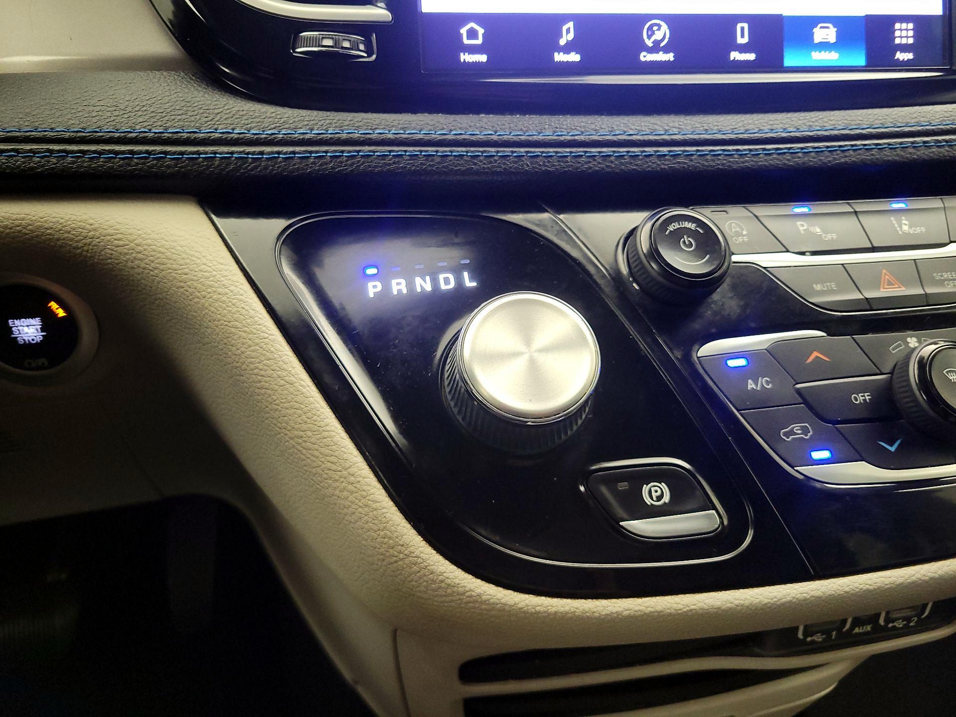 Thumbnail: 2021 Chrysler Pacifica - 17