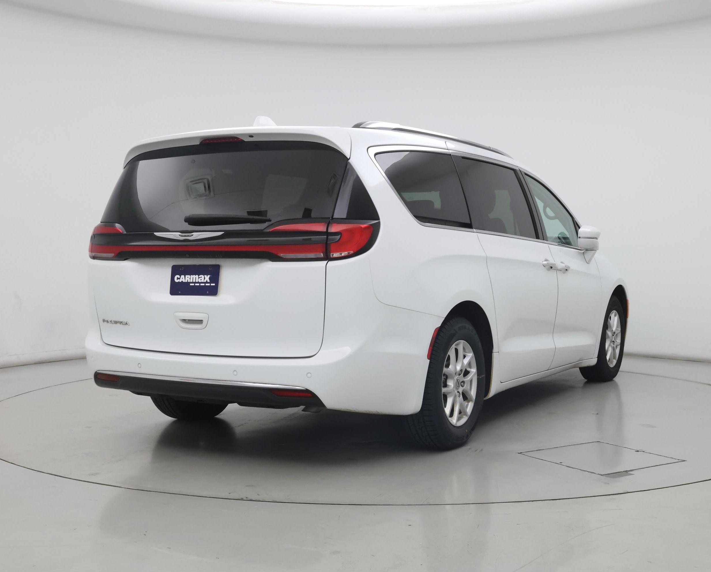 Thumbnail: 2021 Chrysler Pacifica - 8