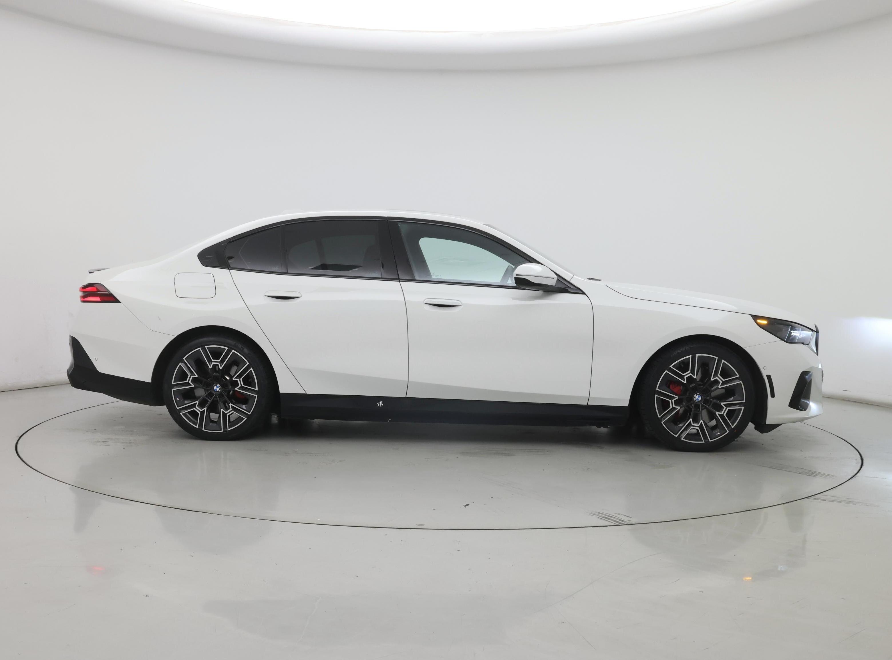 Thumbnail: 2026 BMW i5 - 7