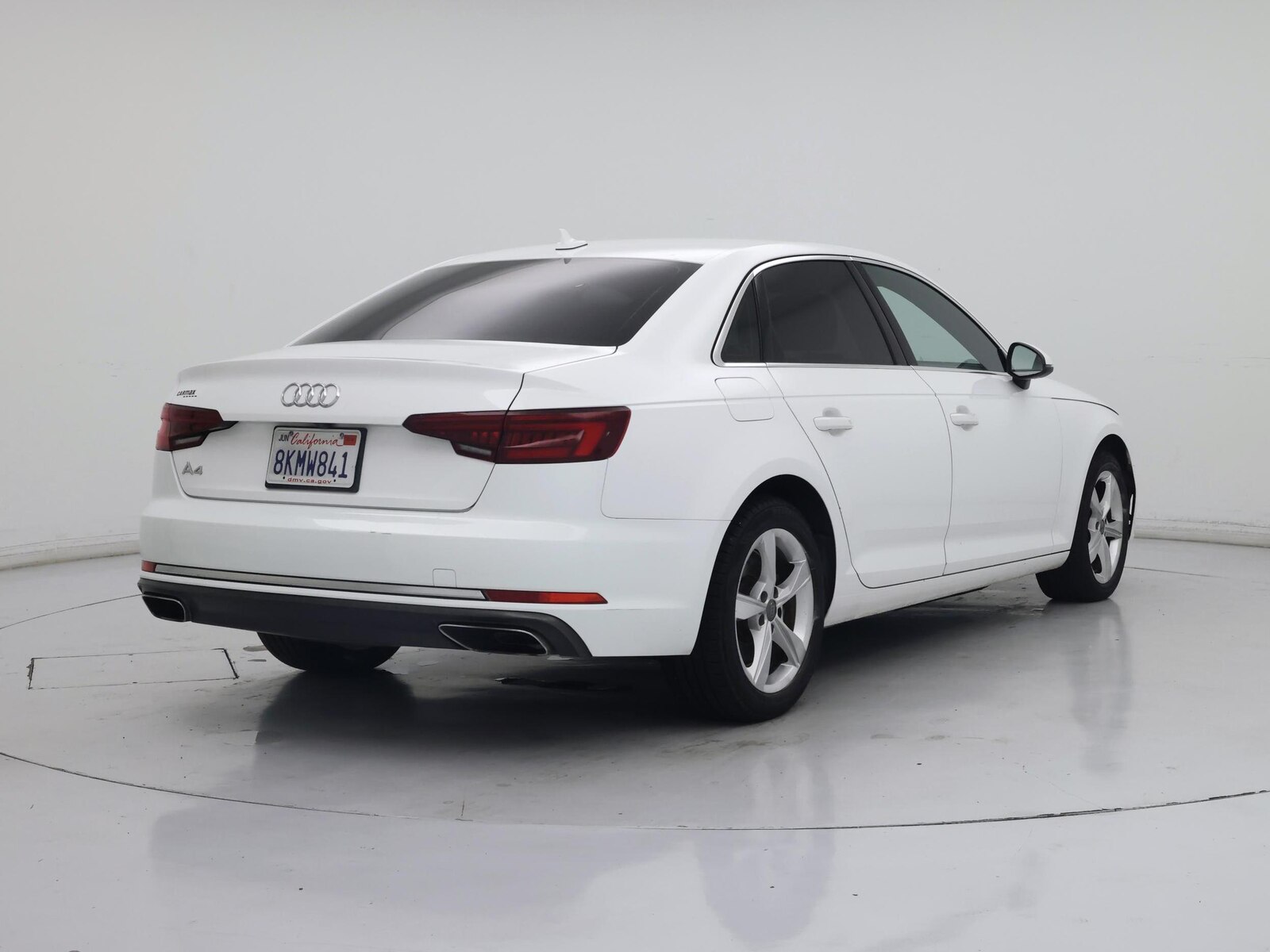 2019 Audi A4 Premium - Photo 9