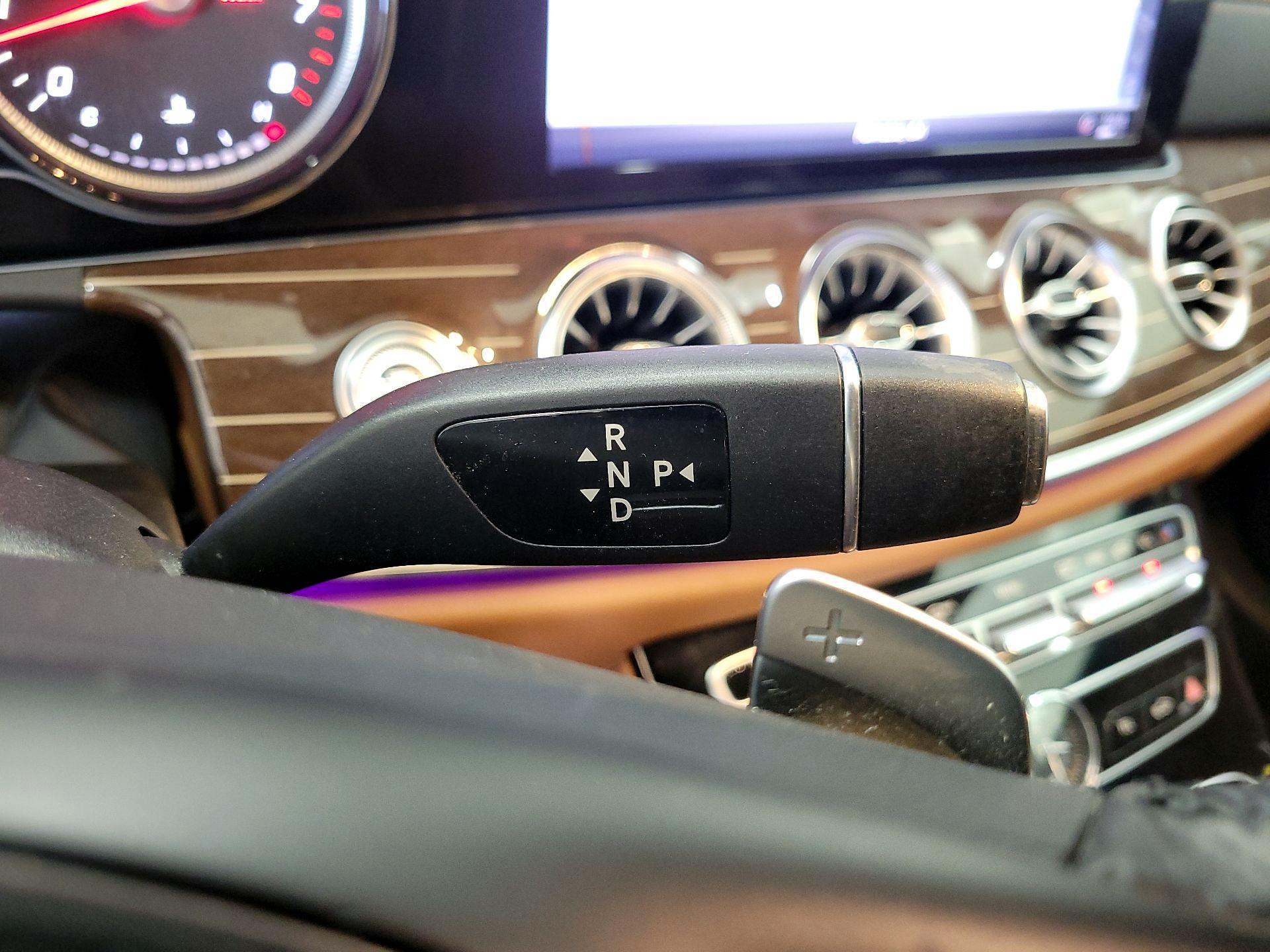 Thumbnail: 2018 Mercedes-Benz E-Class - 18