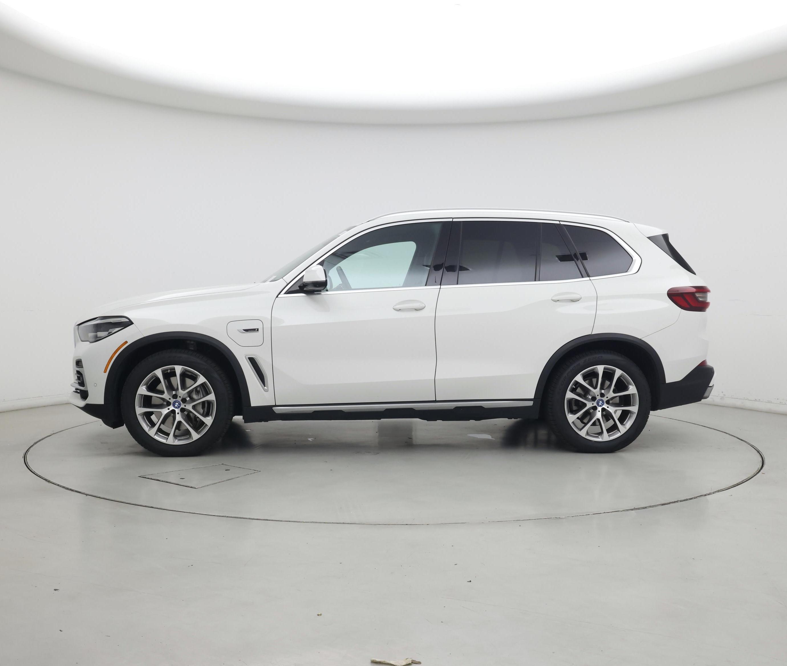 Thumbnail: 2023 BMW X5 - 3