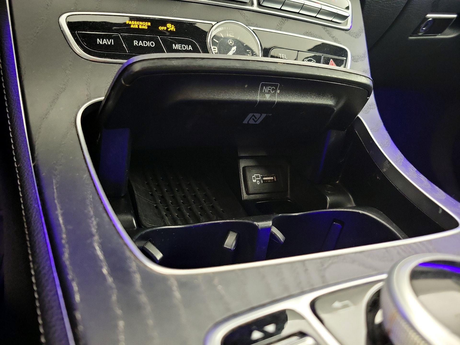 Thumbnail: 2020 Mercedes-Benz E-Class - 19