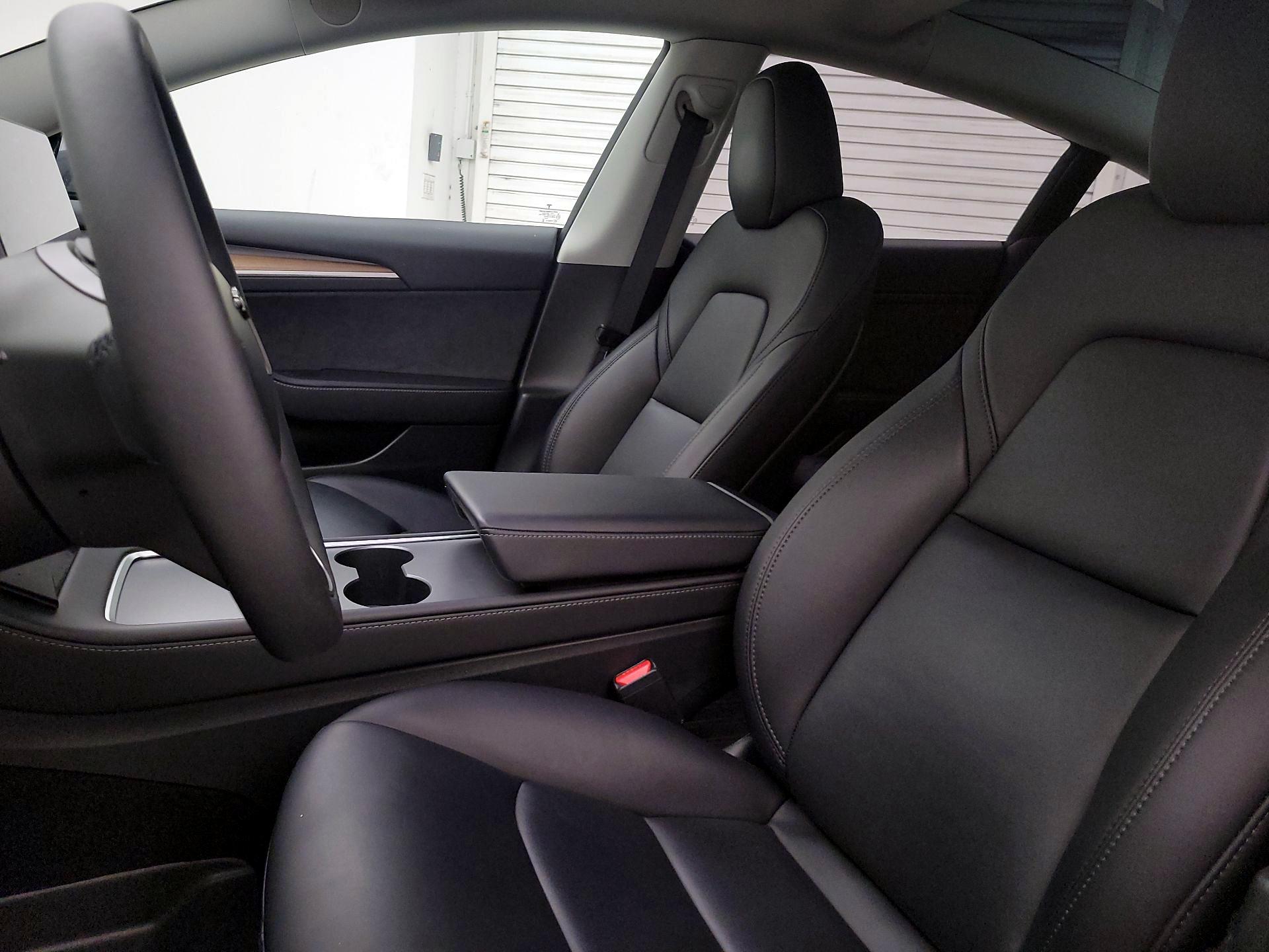 Thumbnail: 2023 Tesla Model 3 - 11