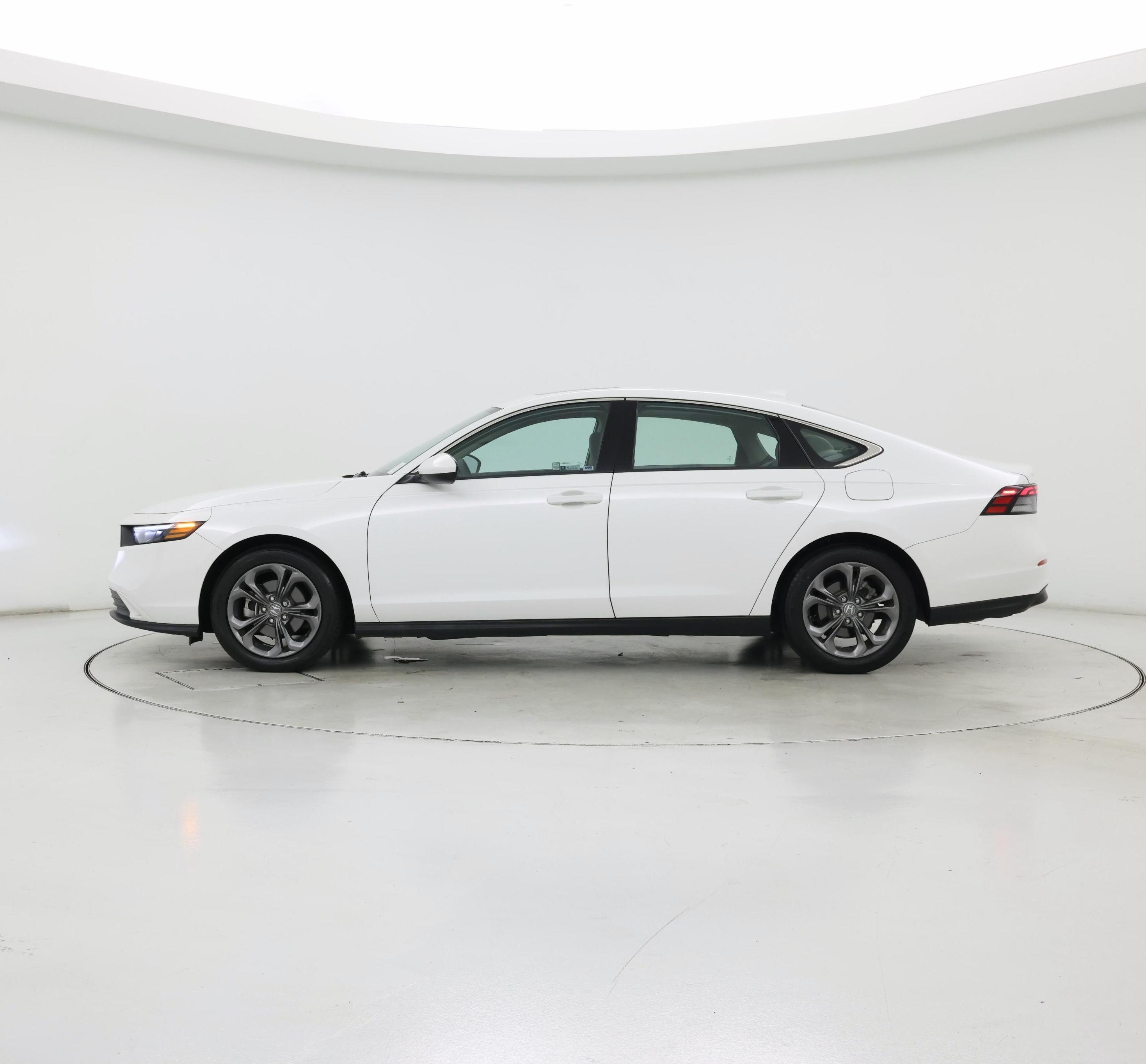 Thumbnail: 2023 Honda Accord - 3