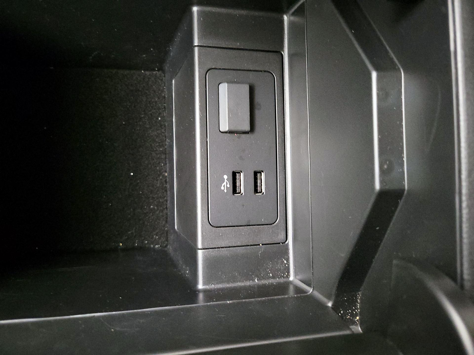 Thumbnail: 2023 Mazda CX-9 - 18