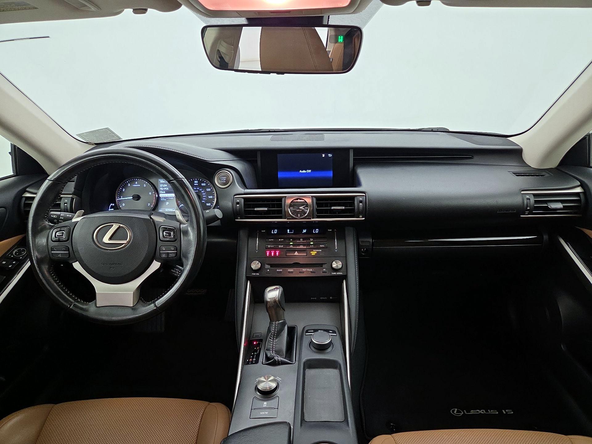 Thumbnail: 2018 Lexus IS - 9