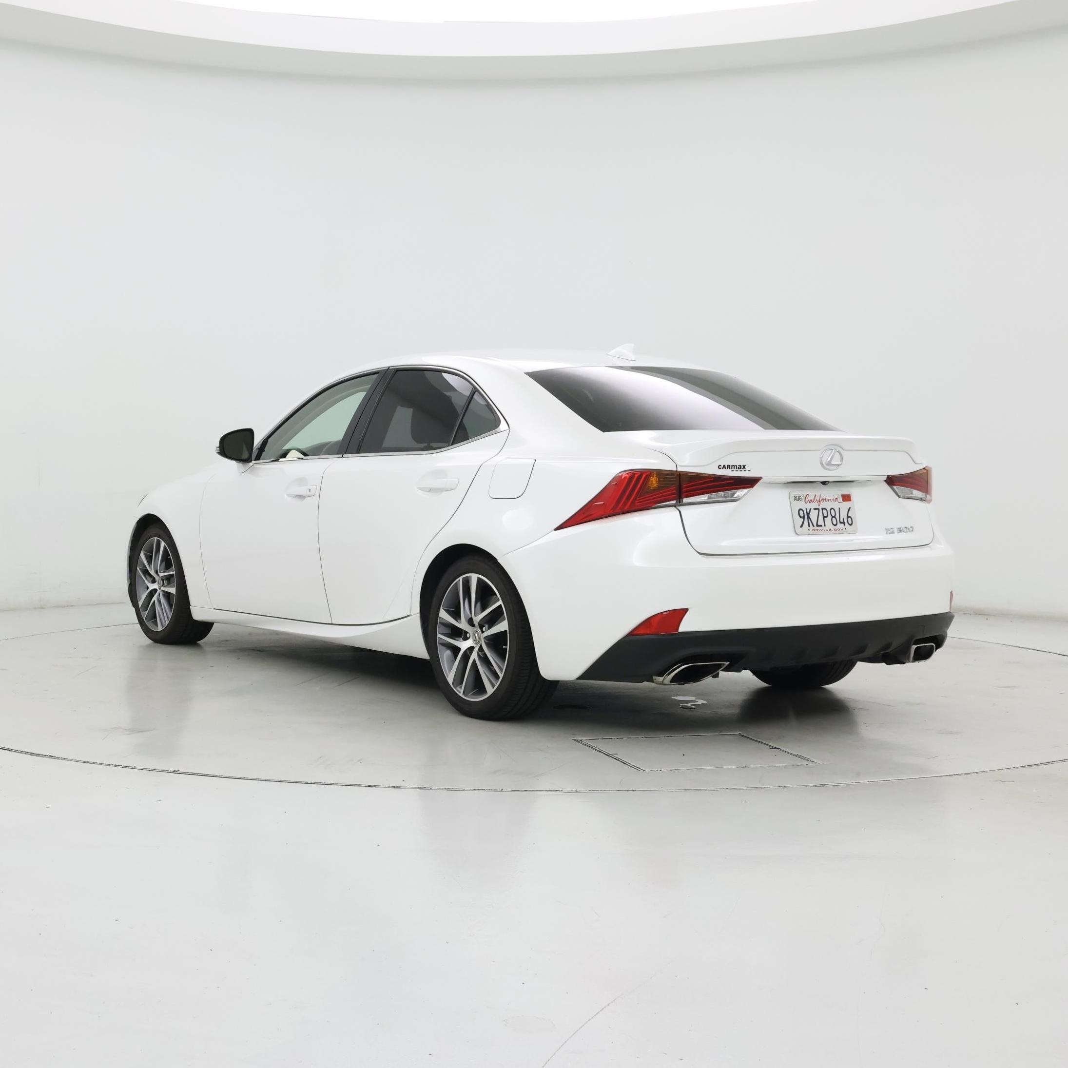 Thumbnail: 2018 Lexus IS - 2