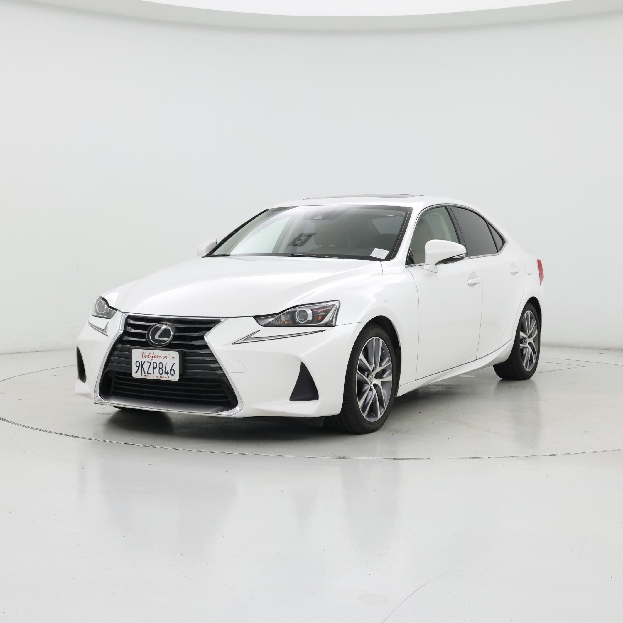 Thumbnail: 2018 Lexus IS - 4
