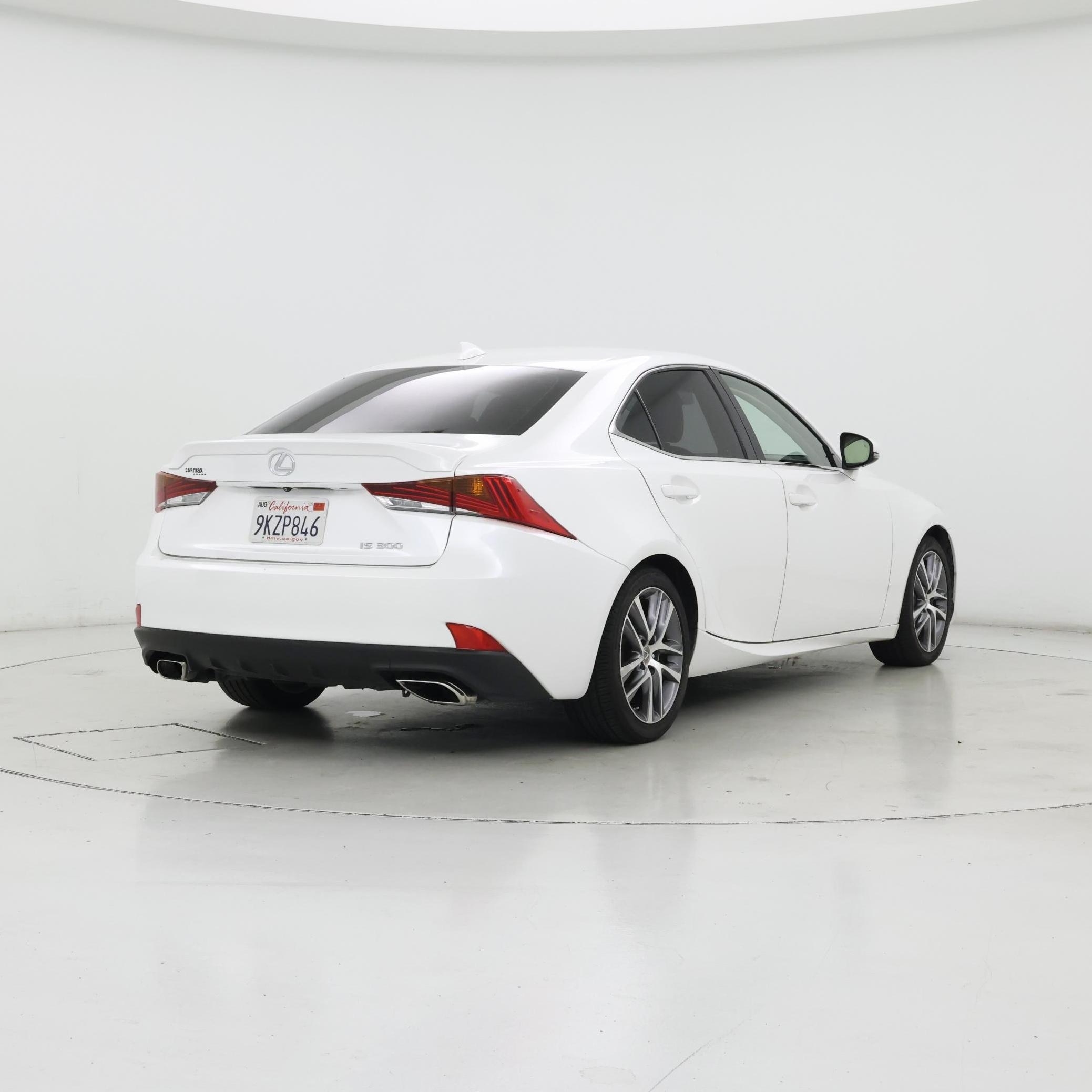 Thumbnail: 2018 Lexus IS - 8