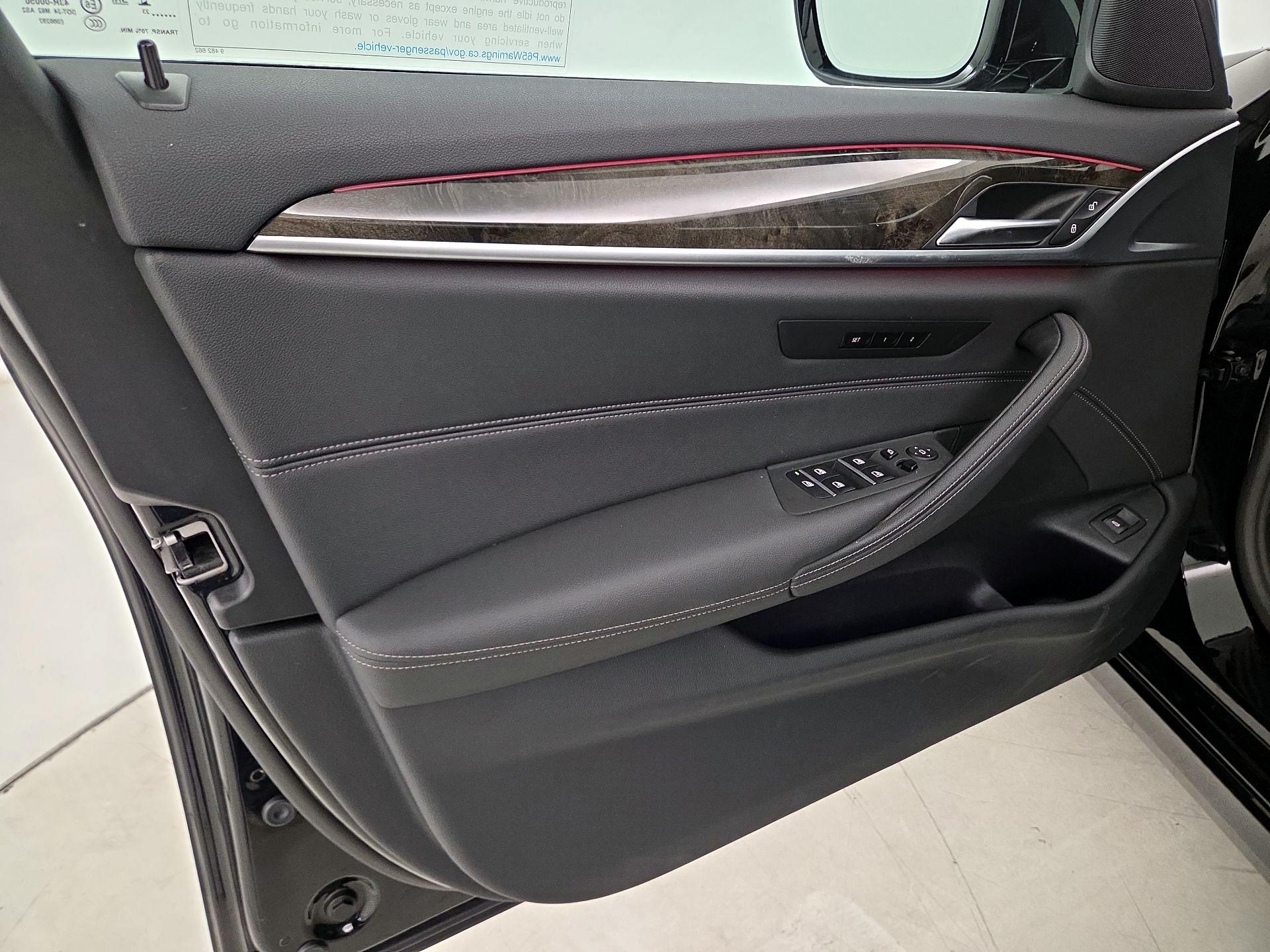 Thumbnail: 2023 BMW 5 Series - 12