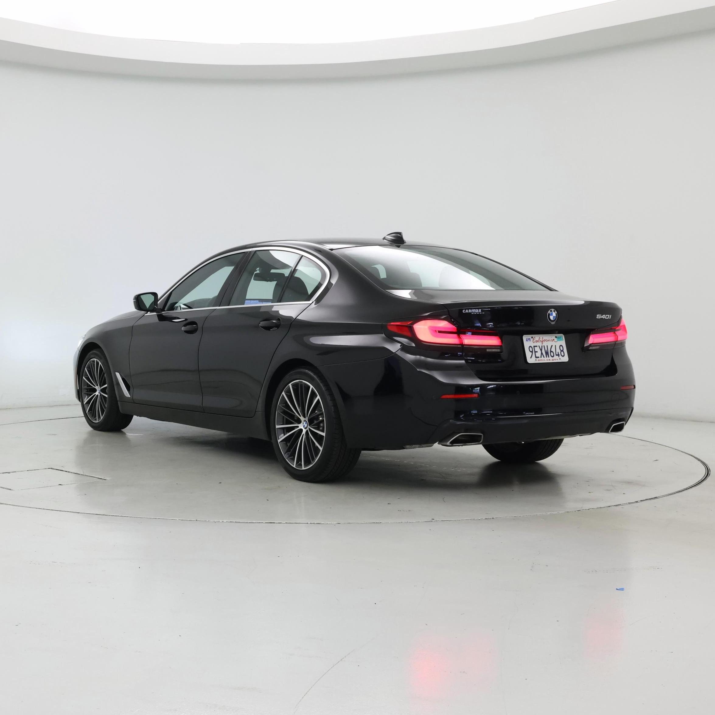 Thumbnail: 2023 BMW 5 Series - 2