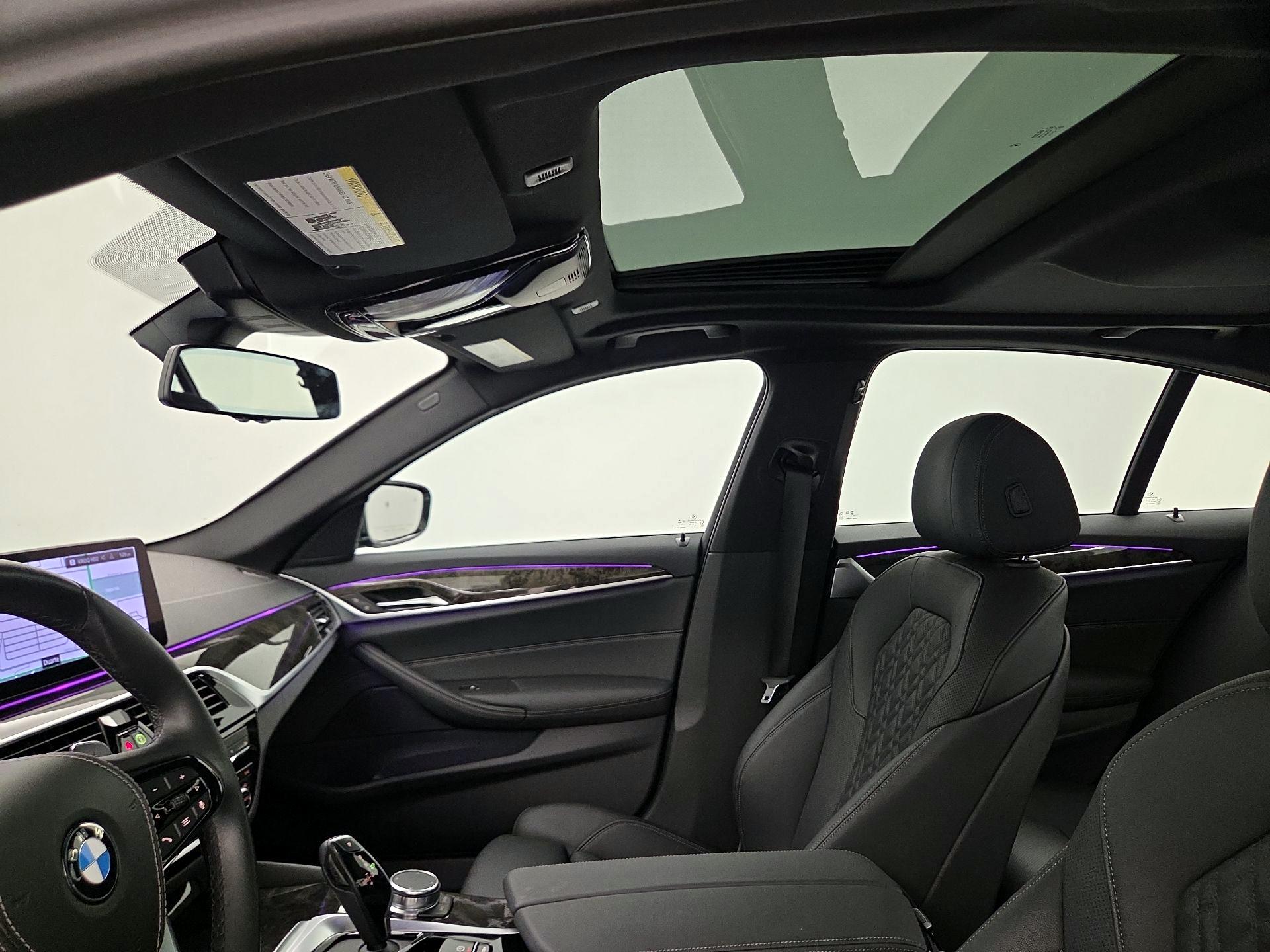 Thumbnail: 2023 BMW 5 Series - 20