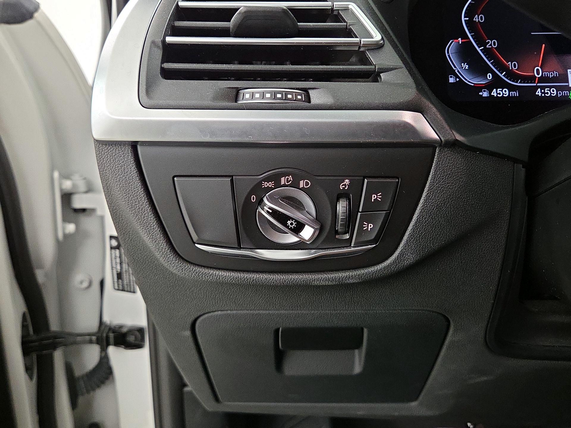 Thumbnail: 2023 BMW X4 - 13