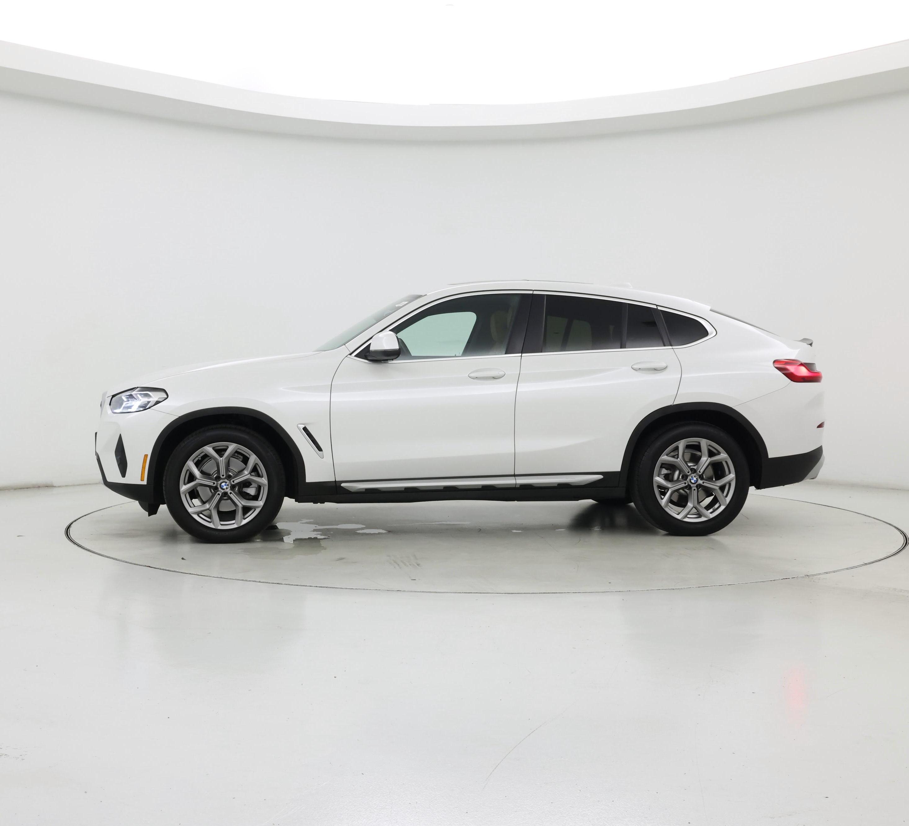 Thumbnail: 2023 BMW X4 - 3