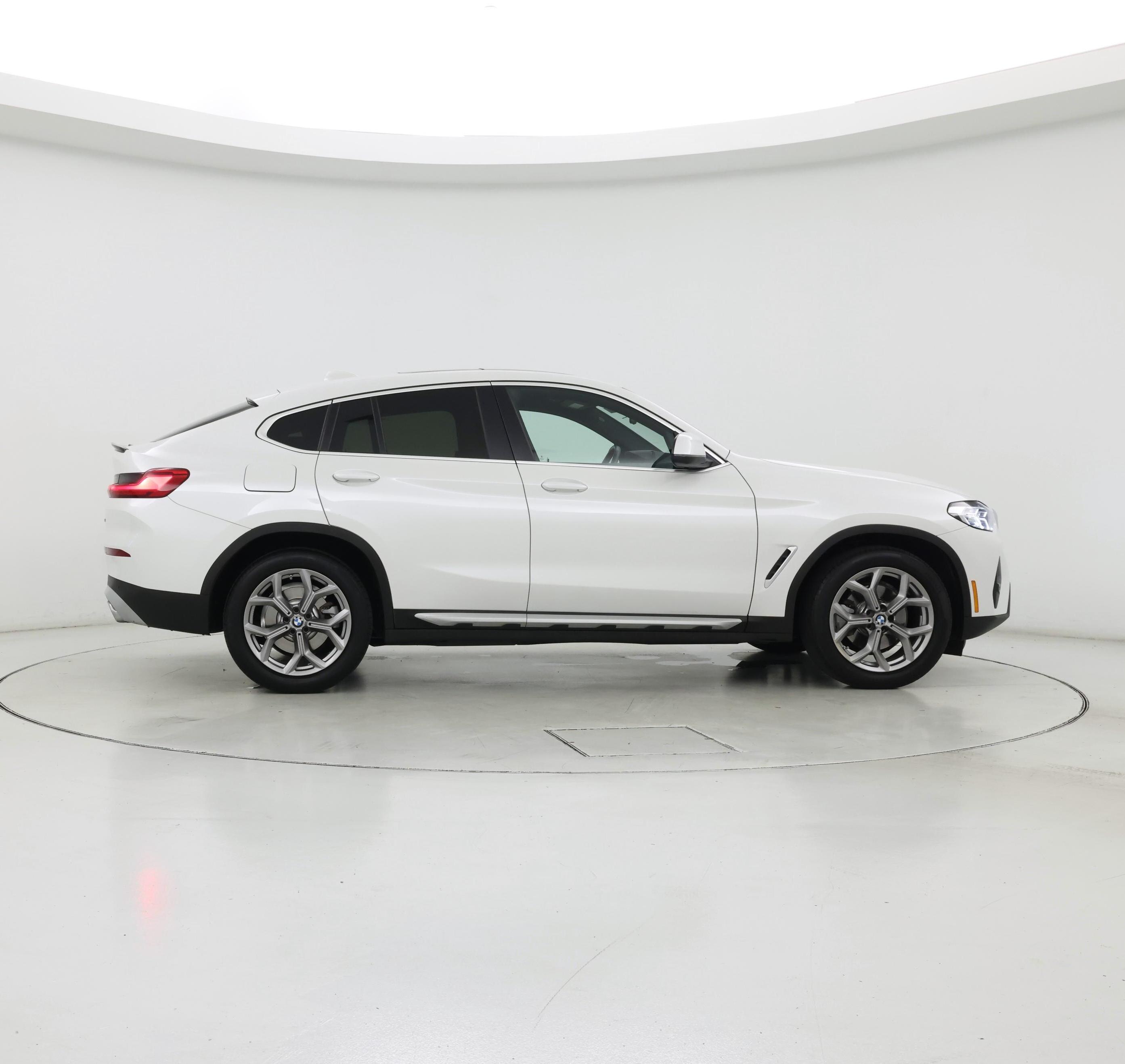 Thumbnail: 2023 BMW X4 - 7