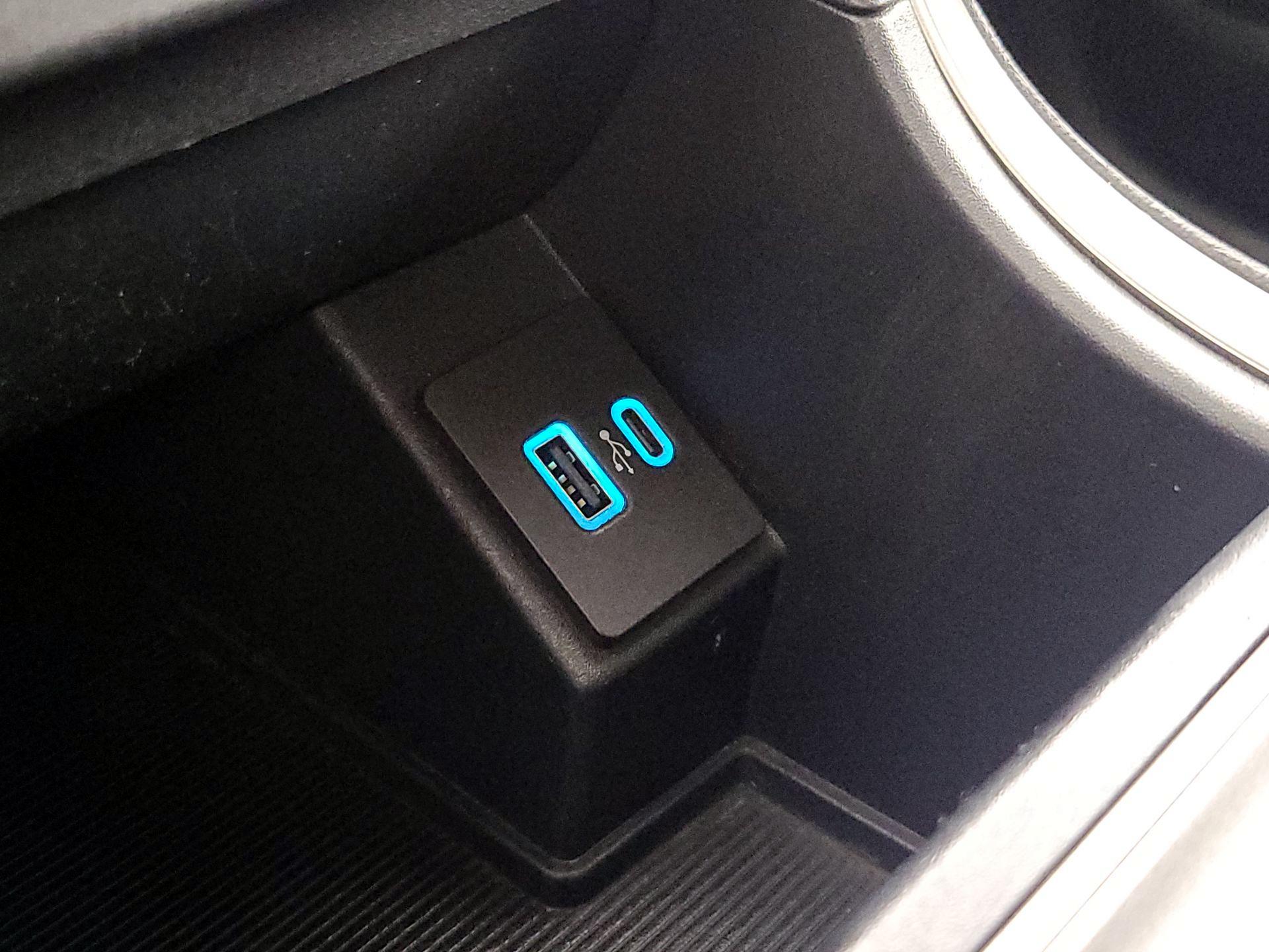 Thumbnail: 2024 Ford Edge - 18