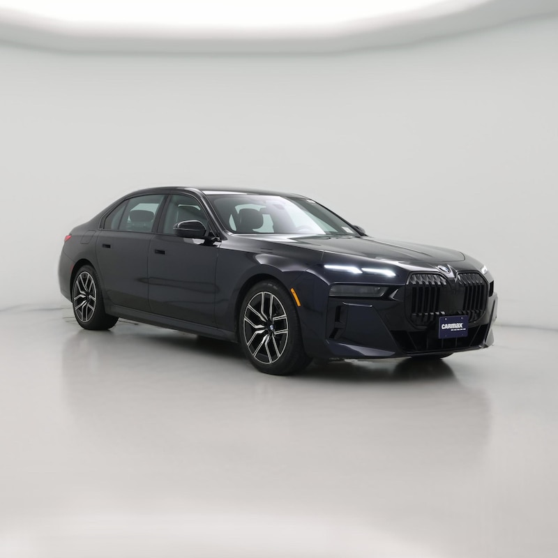 2023 BMW 740 I