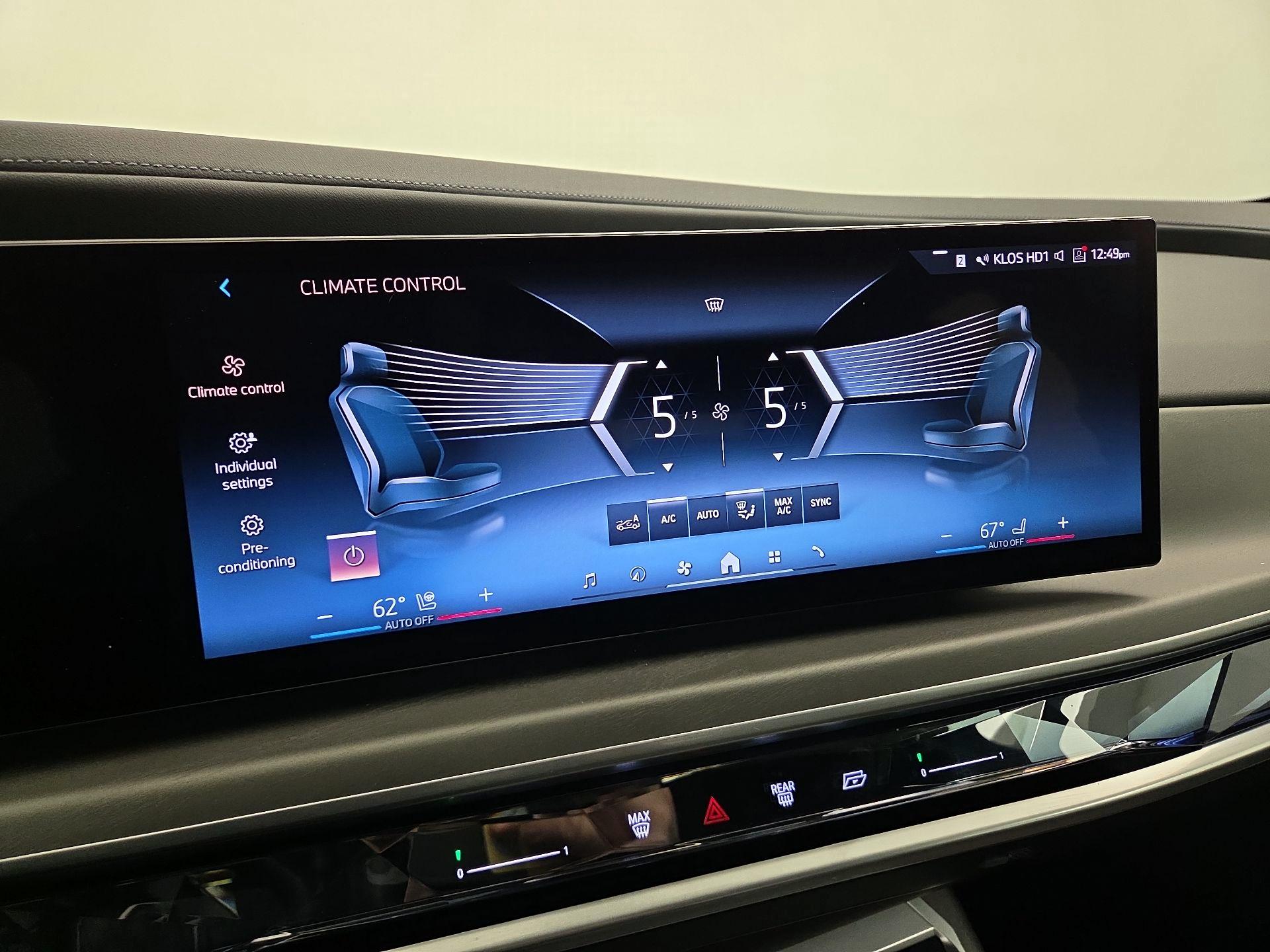 Thumbnail: 2023 BMW 7 Series - 17