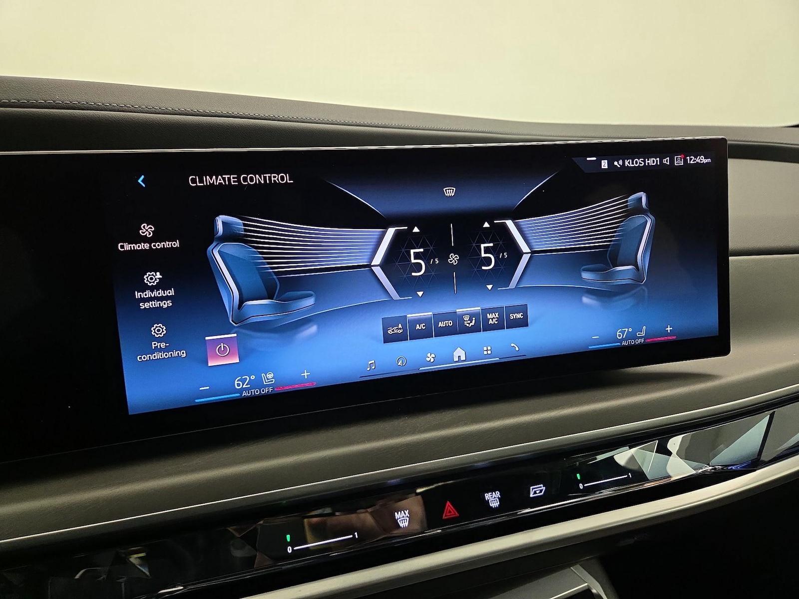 2023 BMW 7 Series 740i - Photo 18