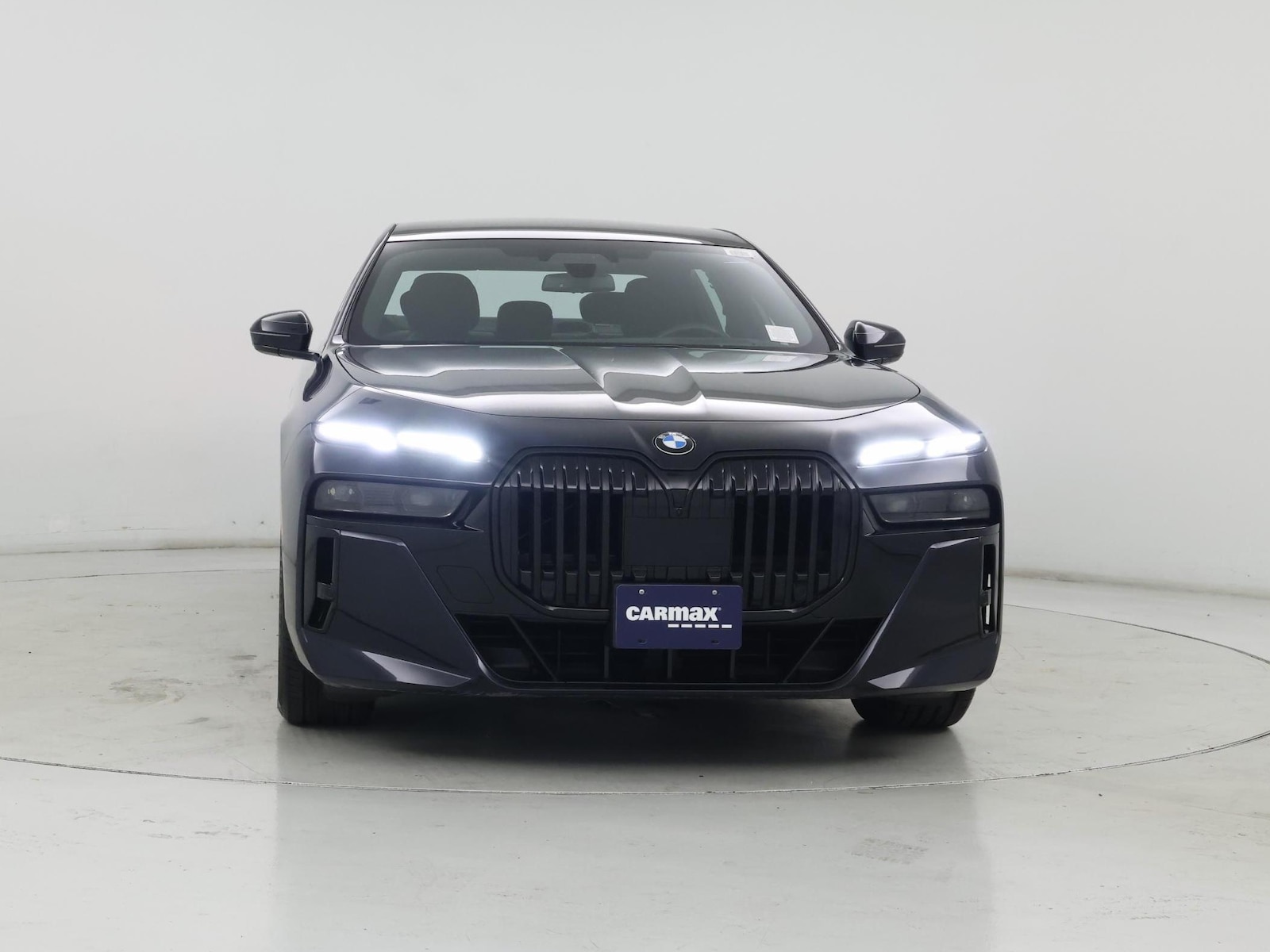 2023 BMW 7 Series 740i - Photo 6