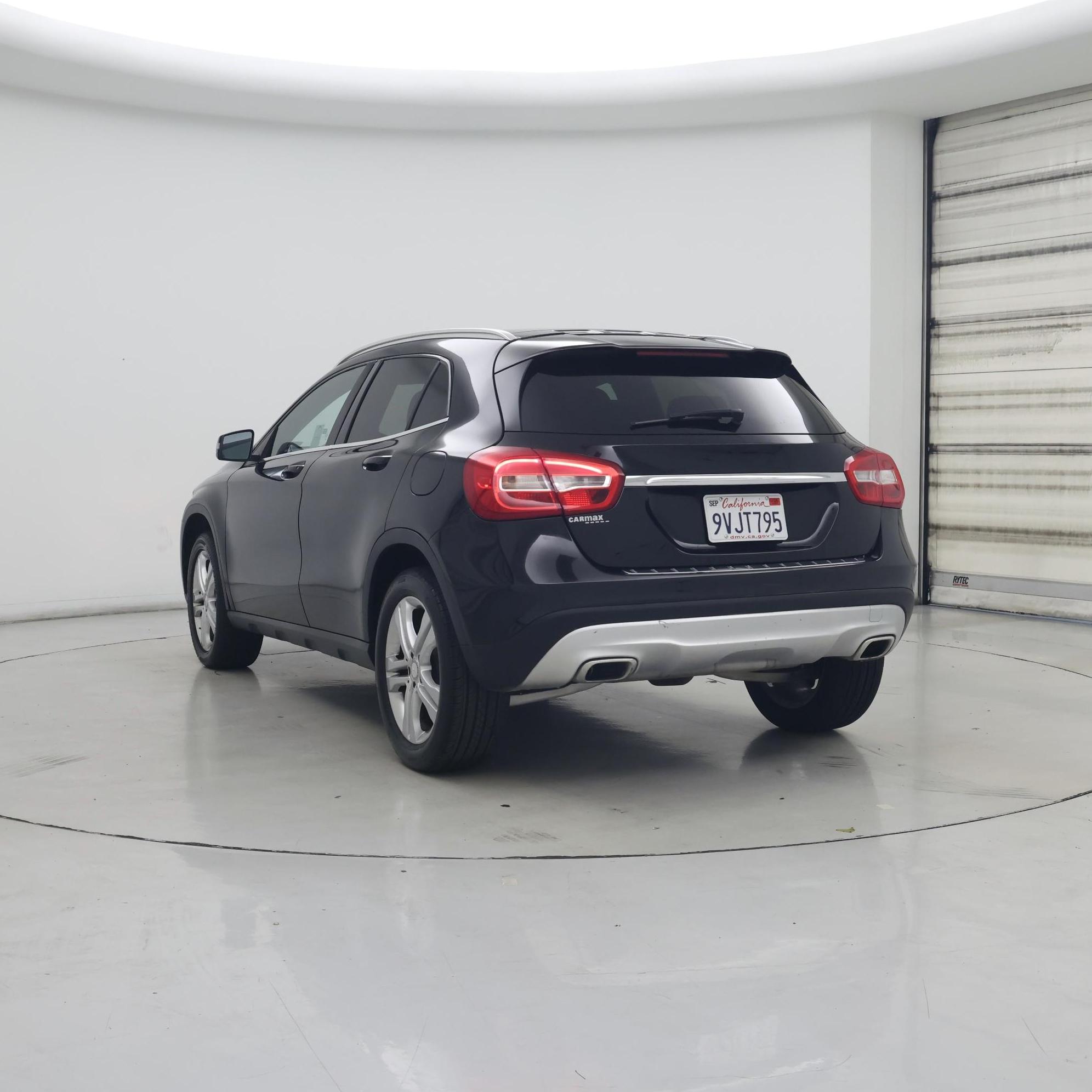 Thumbnail: 2017 Mercedes-Benz GLA - 2