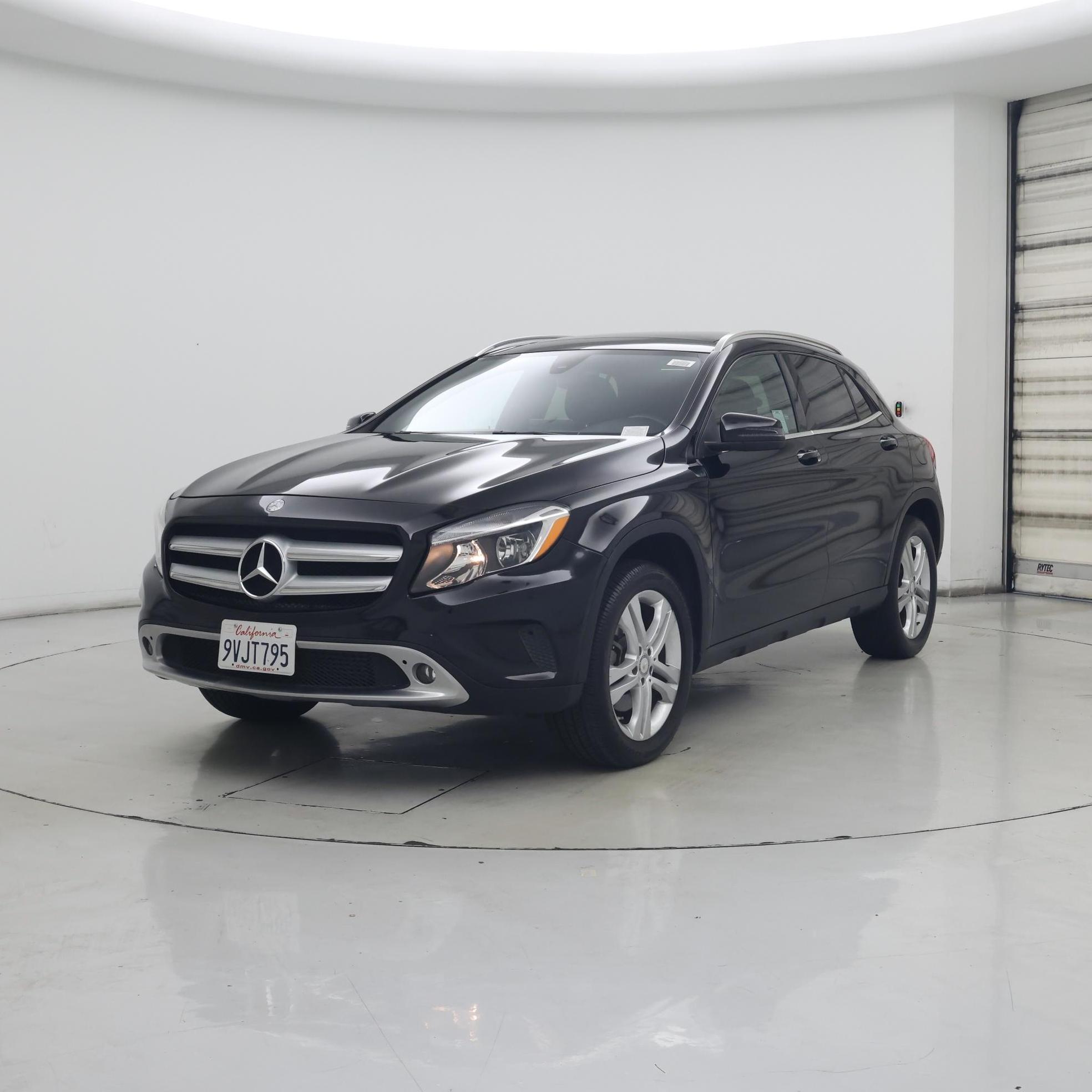 Thumbnail: 2017 Mercedes-Benz GLA - 4
