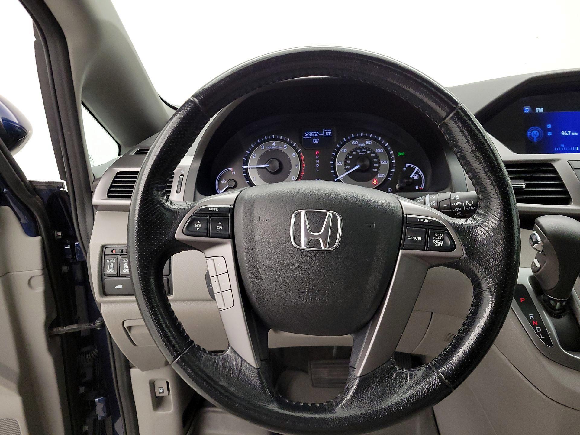 Thumbnail: 2016 Honda Odyssey - 10