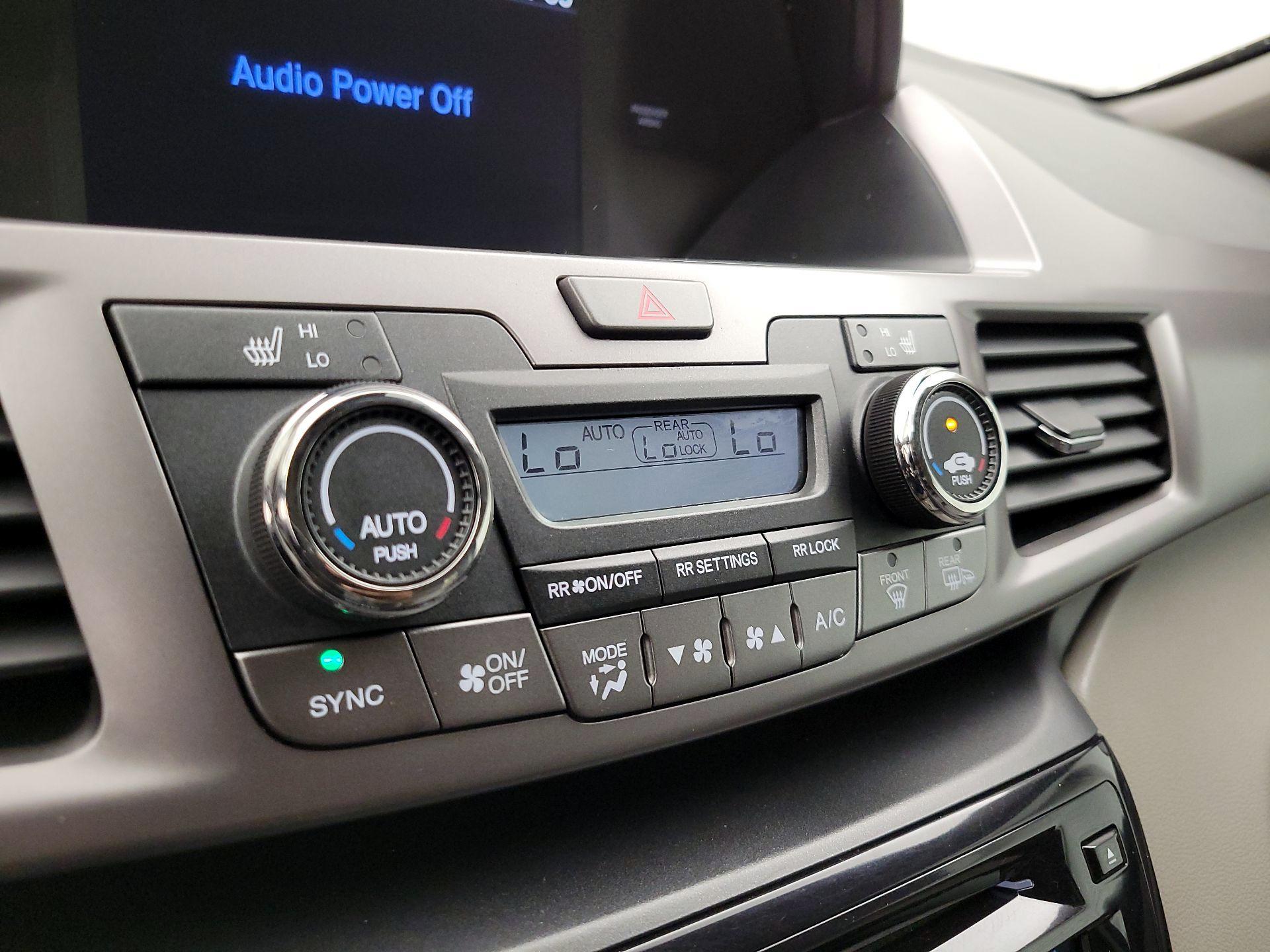 Thumbnail: 2016 Honda Odyssey - 16