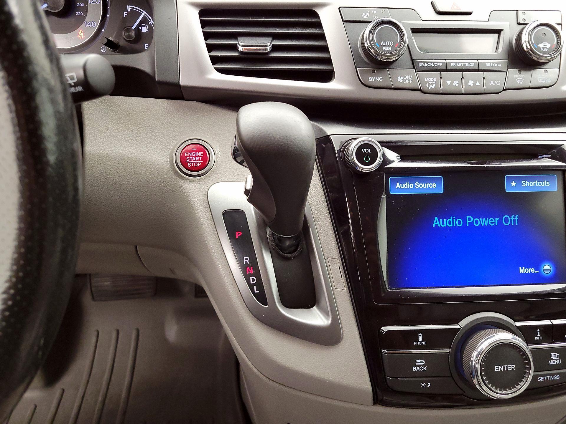 Thumbnail: 2016 Honda Odyssey - 17