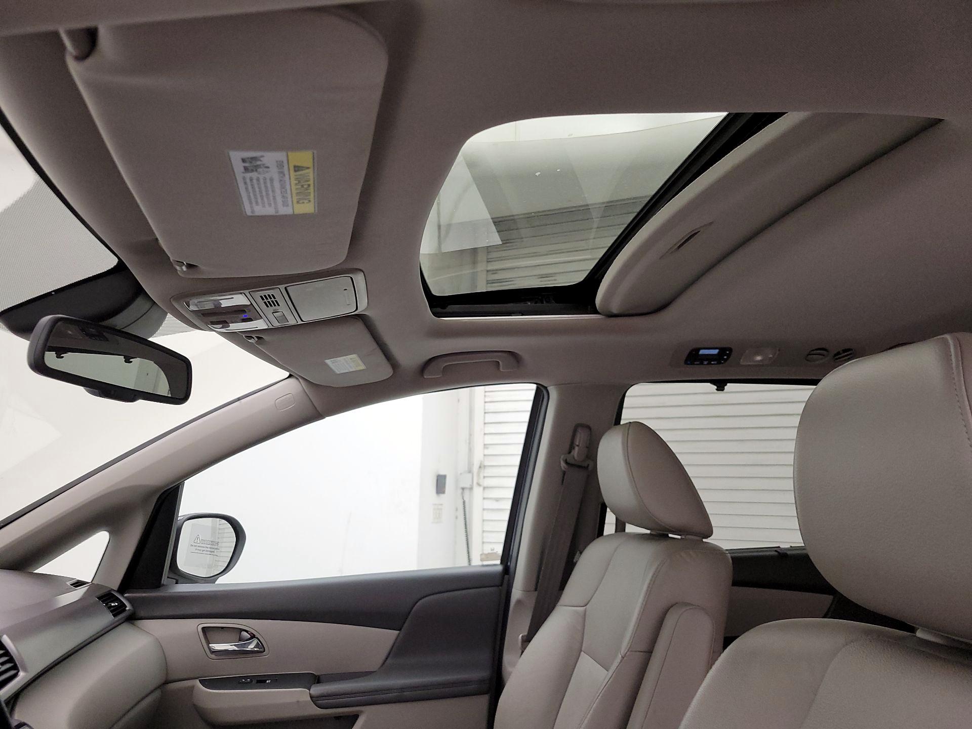 Thumbnail: 2016 Honda Odyssey - 19