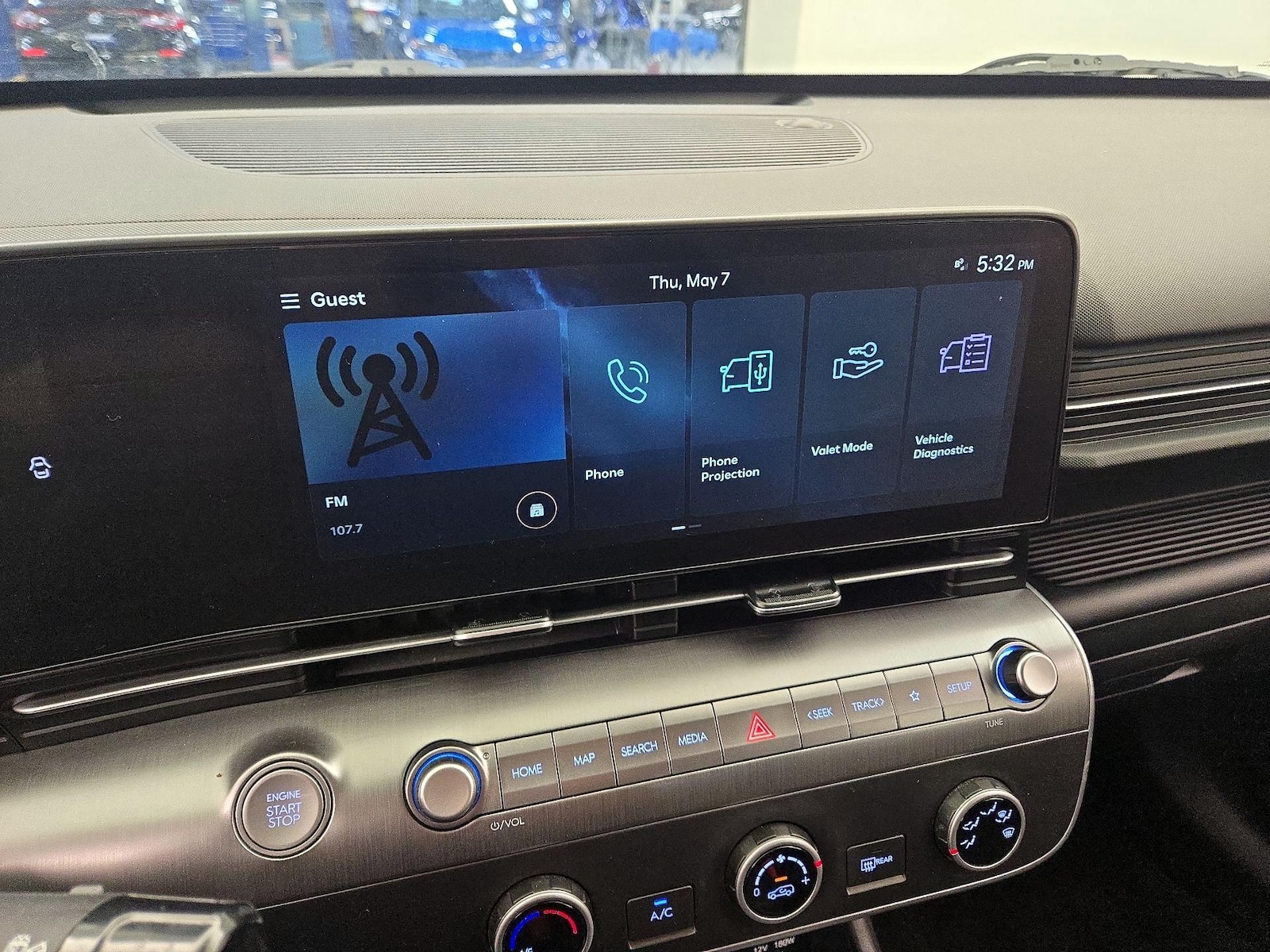 2024 Hyundai Kona SE - Photo 15
