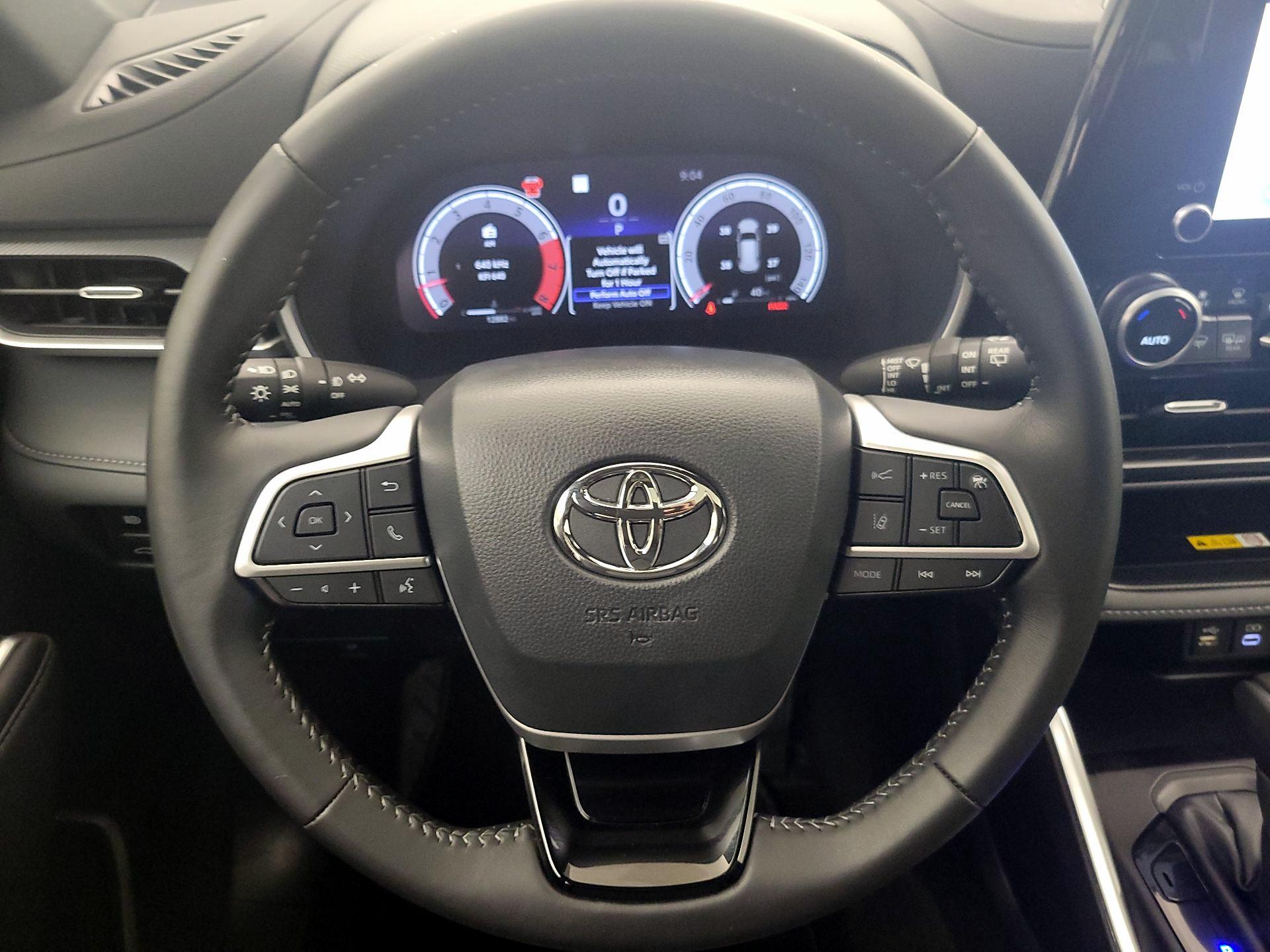 Thumbnail: 2025 Toyota Highlander - 10