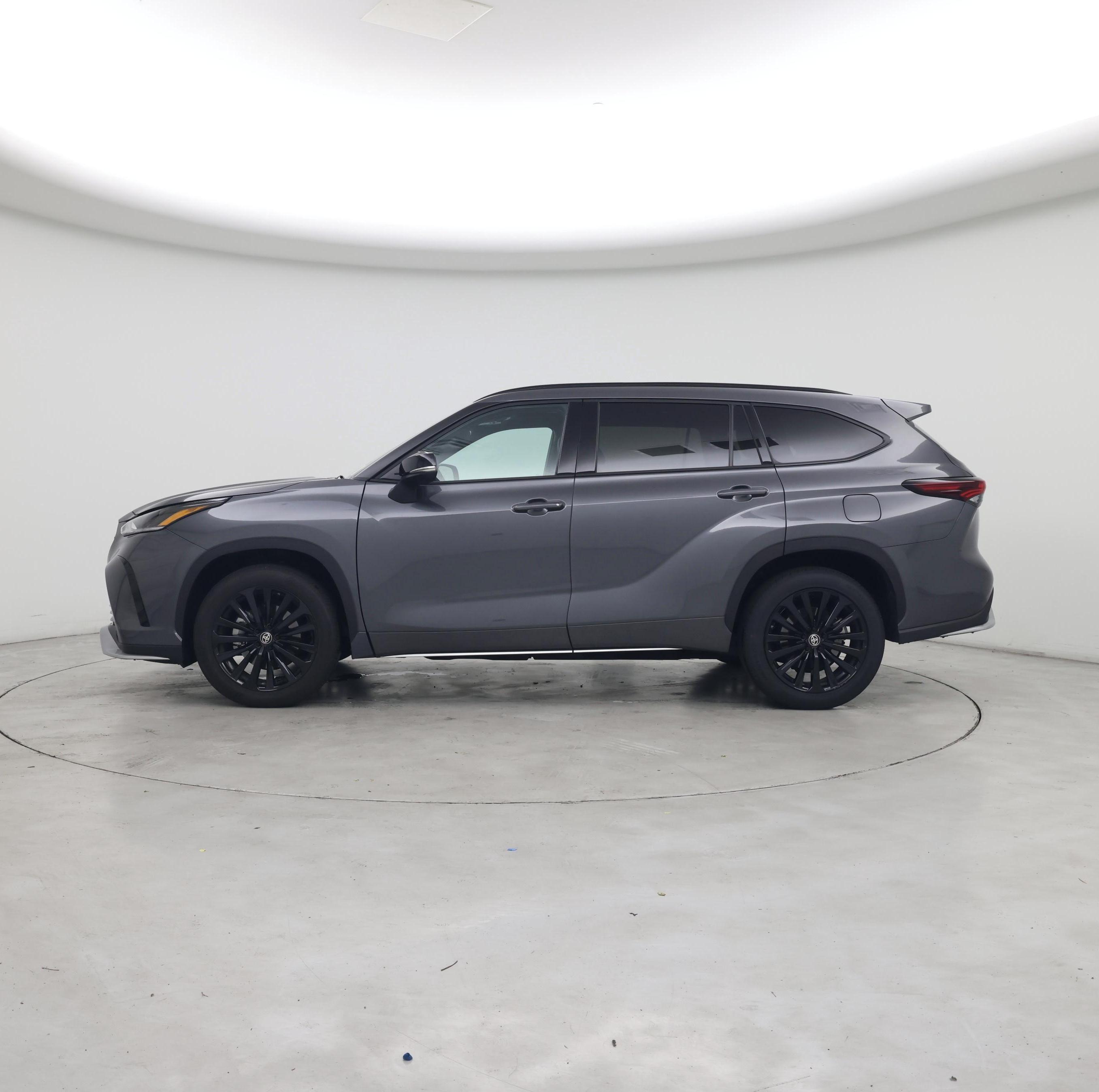 Thumbnail: 2025 Toyota Highlander - 3