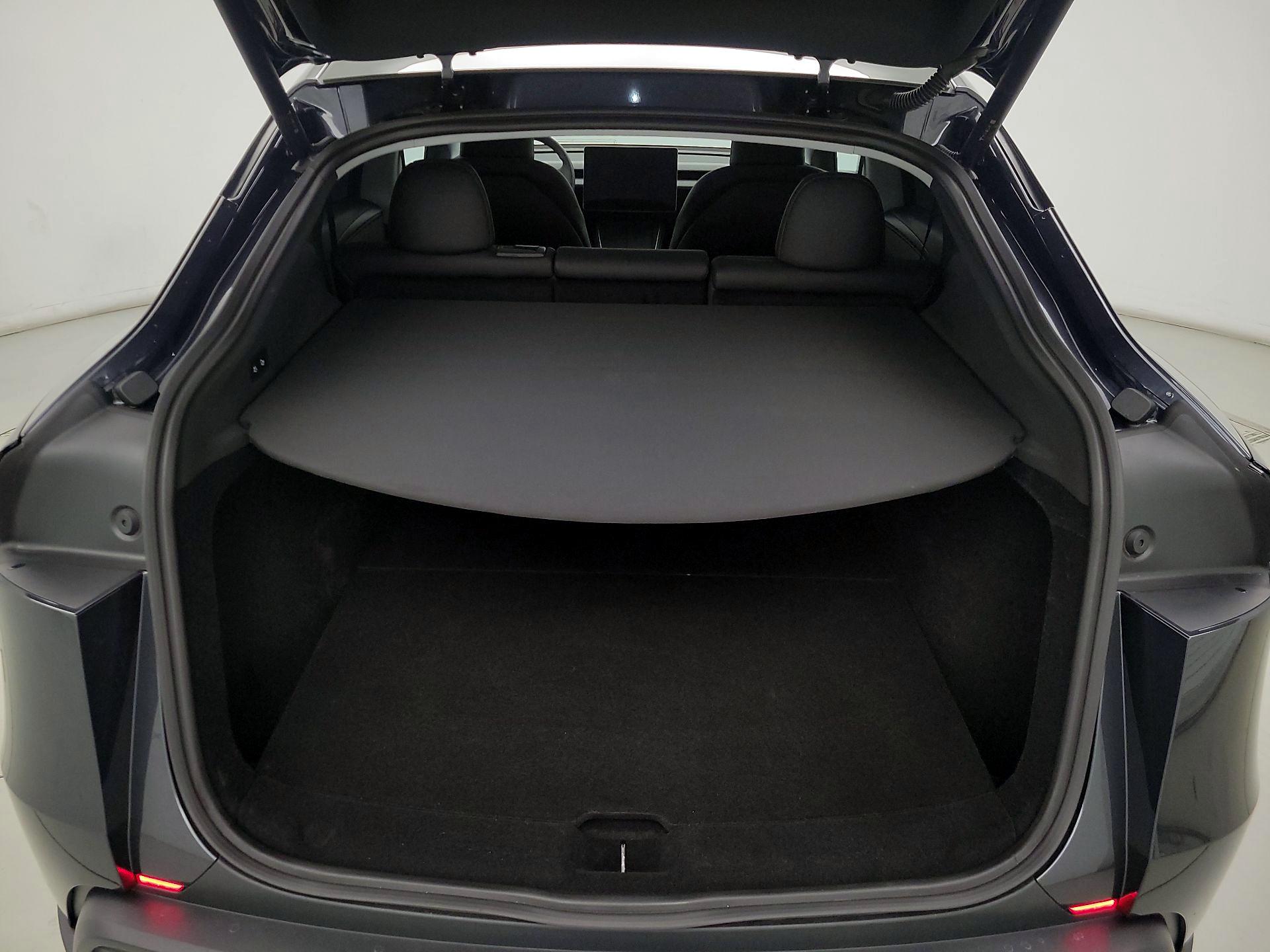 Thumbnail: 2026 Tesla Model Y - 19