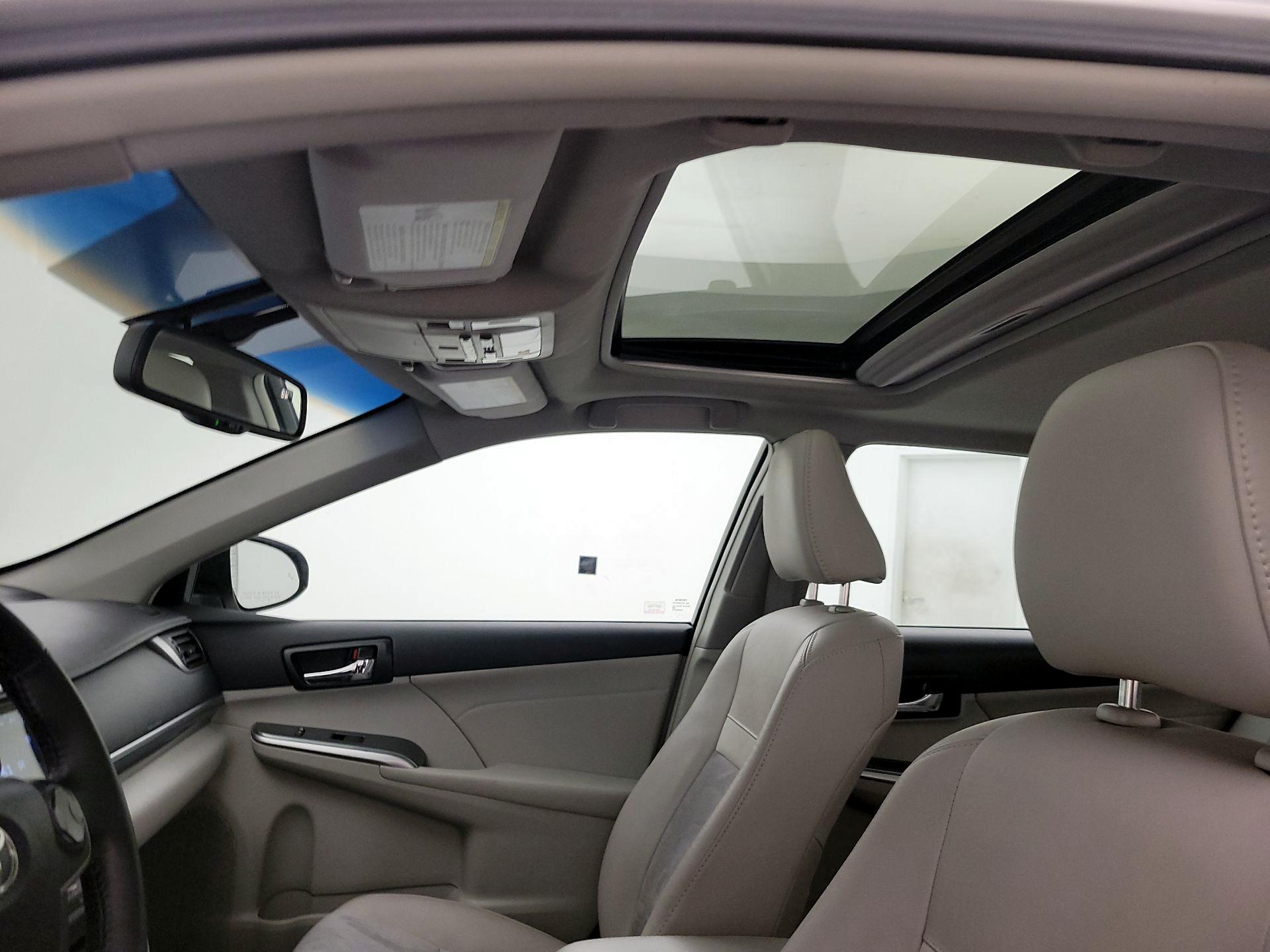 Thumbnail: 2014 Toyota Camry - 19