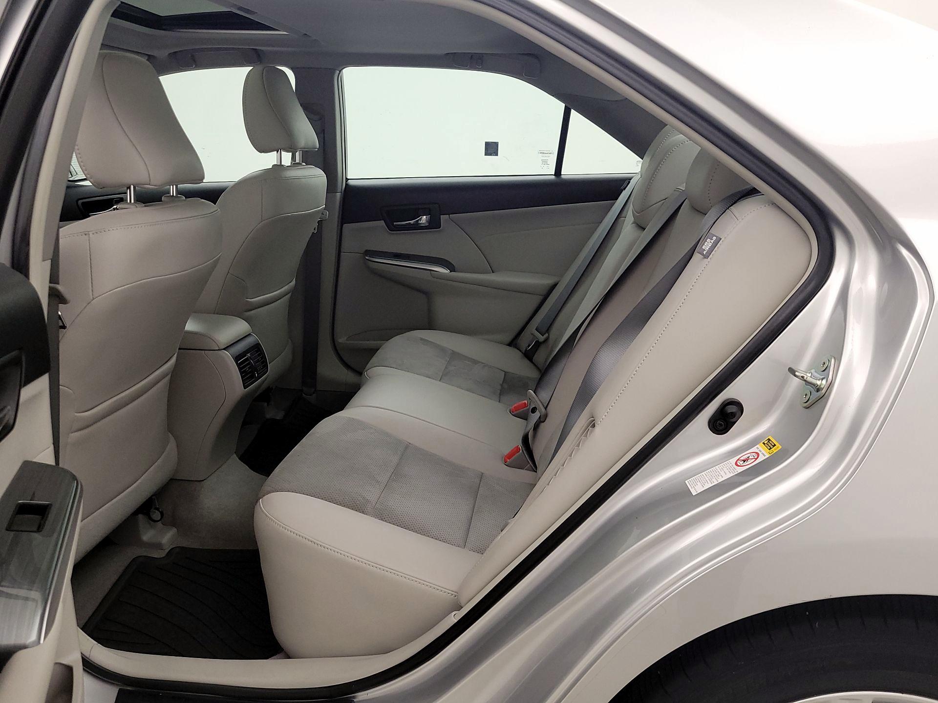 Thumbnail: 2014 Toyota Camry - 20
