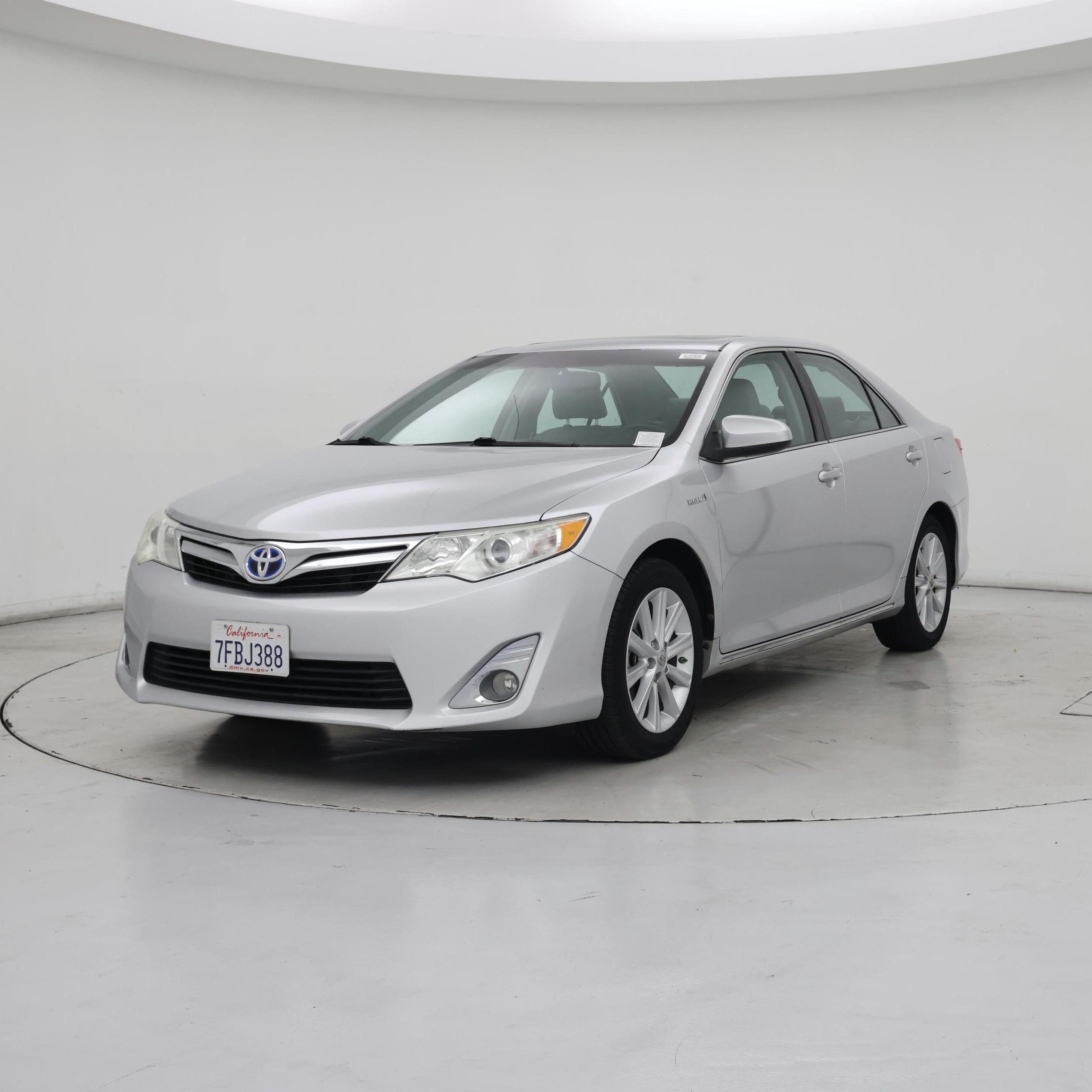 Thumbnail: 2014 Toyota Camry - 4